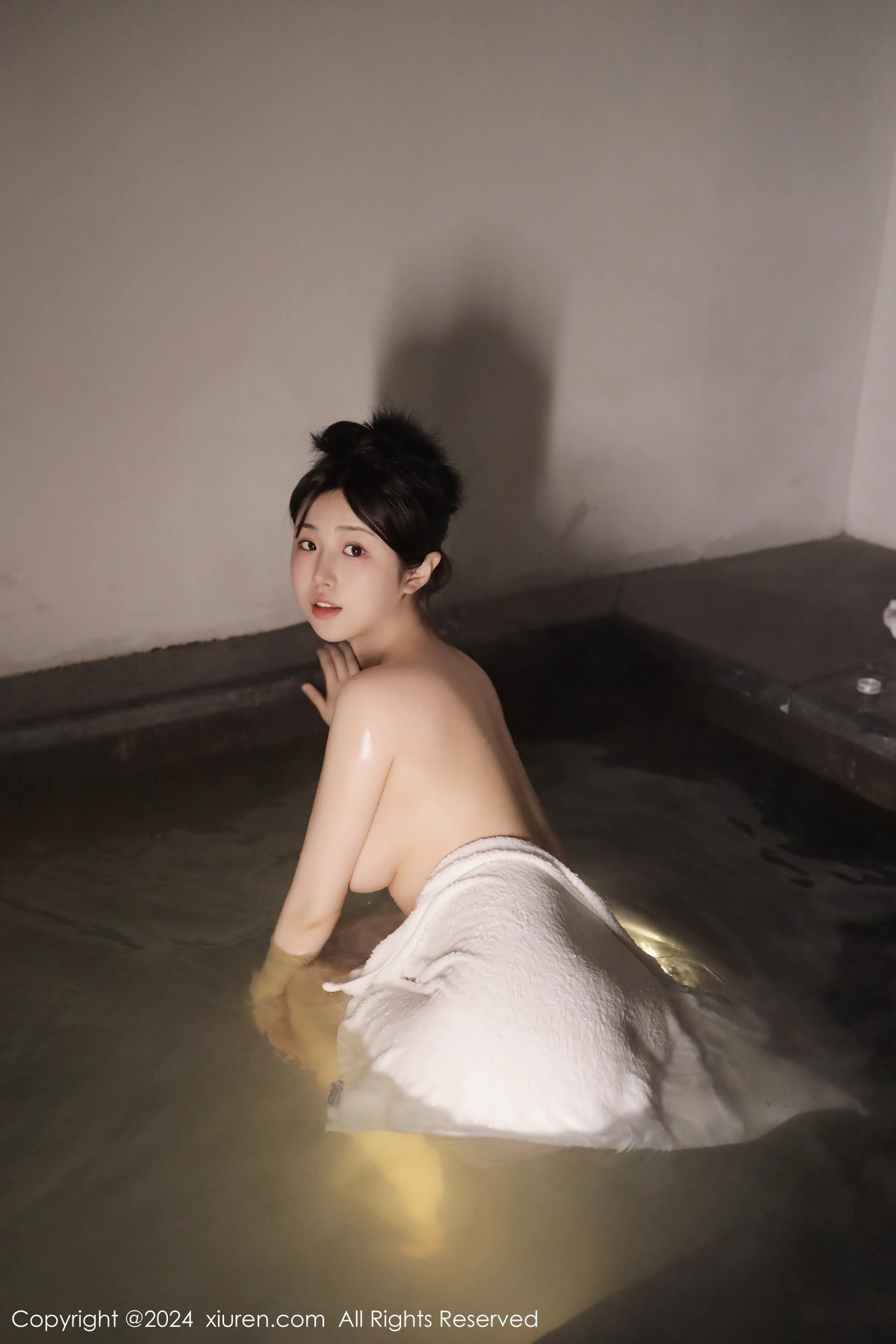 [XiuRen]高清写真图 2024.01.18 No.7977 陈小花 新人沐浴