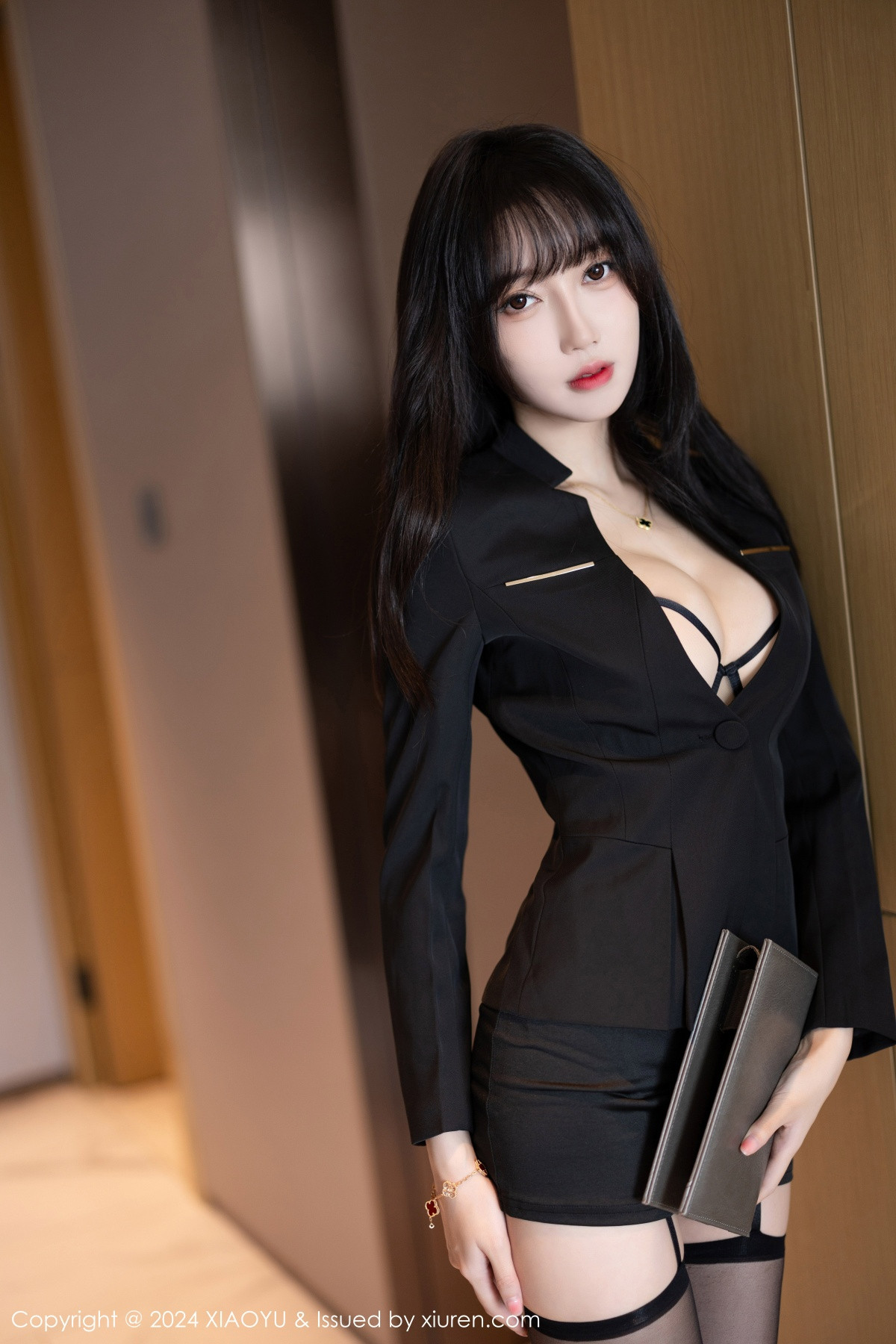 [XIAOYU]高清写真图 2024.01.29 VOL.1193 月崽 黑丝美腿