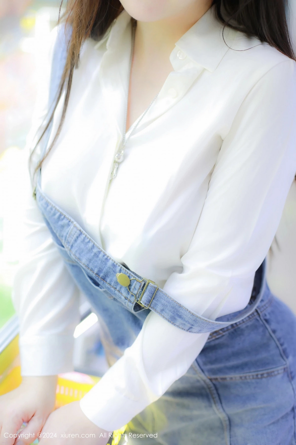 [XiuRen]高清写真图 2024.02.07 No.8087 小薯条nienie 美腿性感