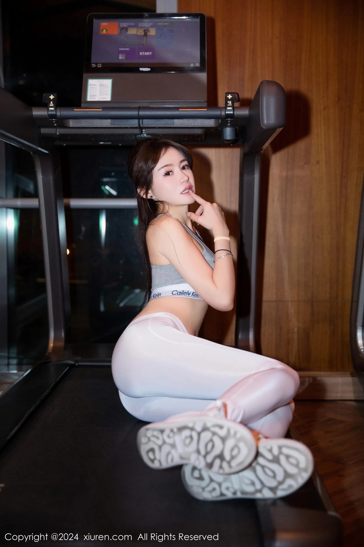 [XiuRen]高清写真图 2024.02.26 No.8140 林幼一 健身美腿