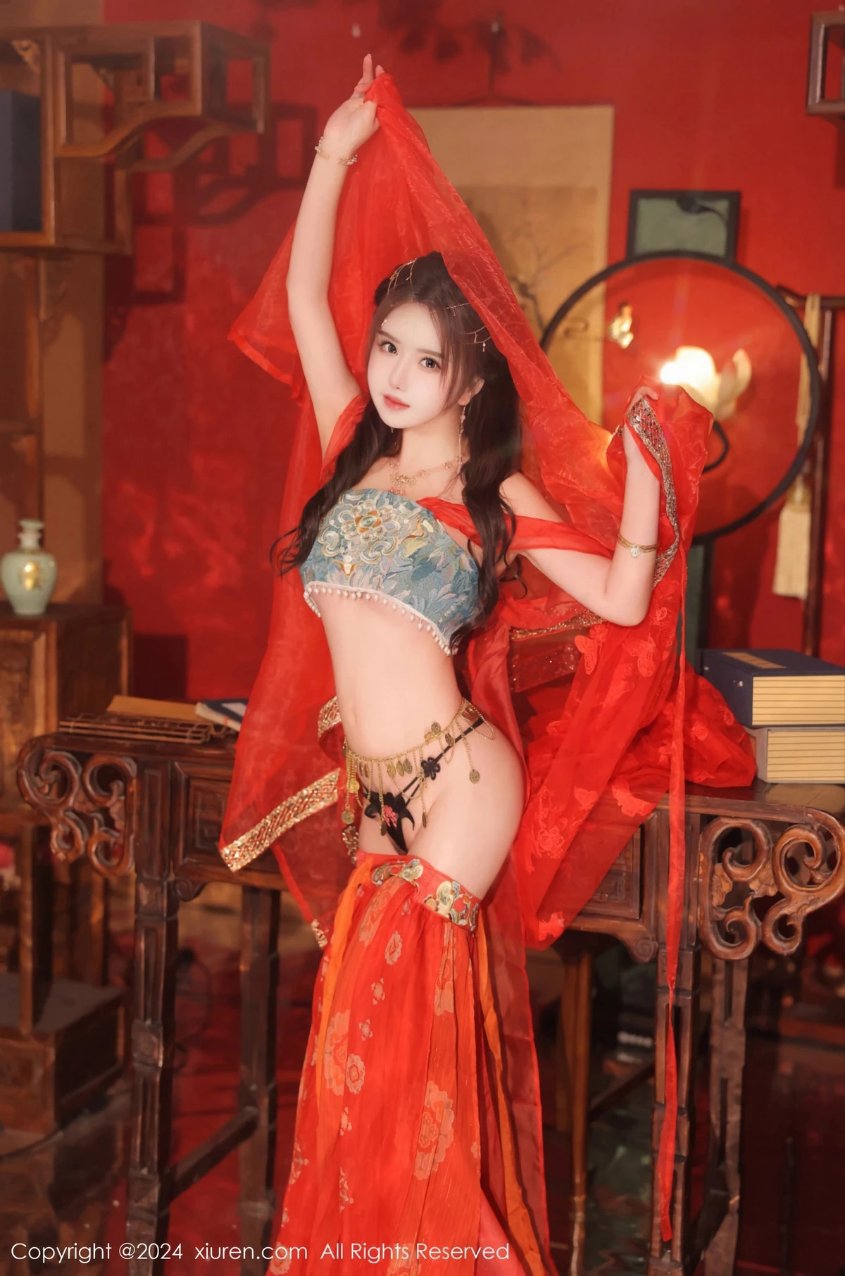 [XiuRen]高清写真图 2024.02.27 No.8146 小薯条nienie 性感美腿