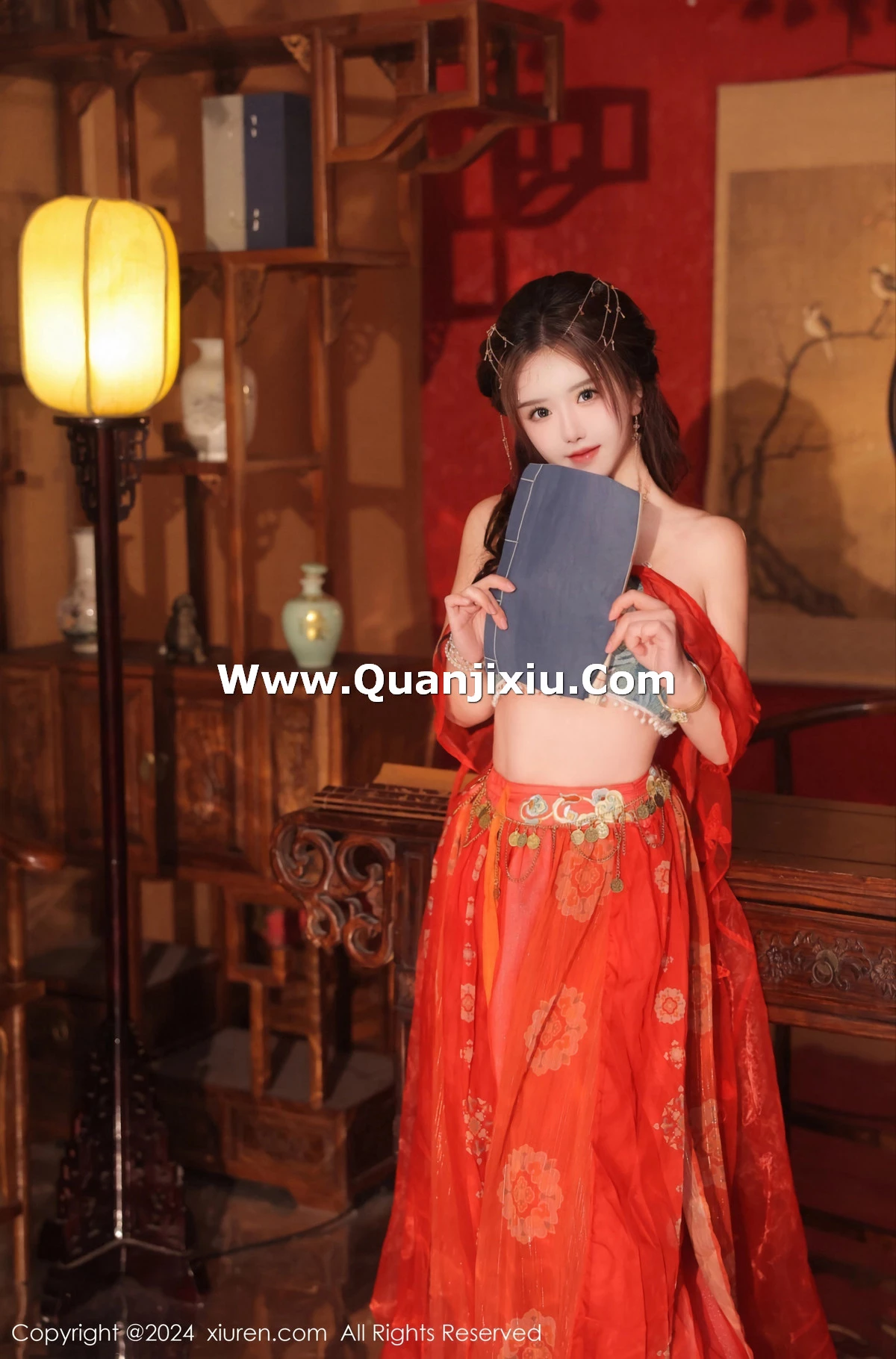 [XiuRen]高清写真图 2024.02.27 No.8146 小薯条nienie 性感美腿
