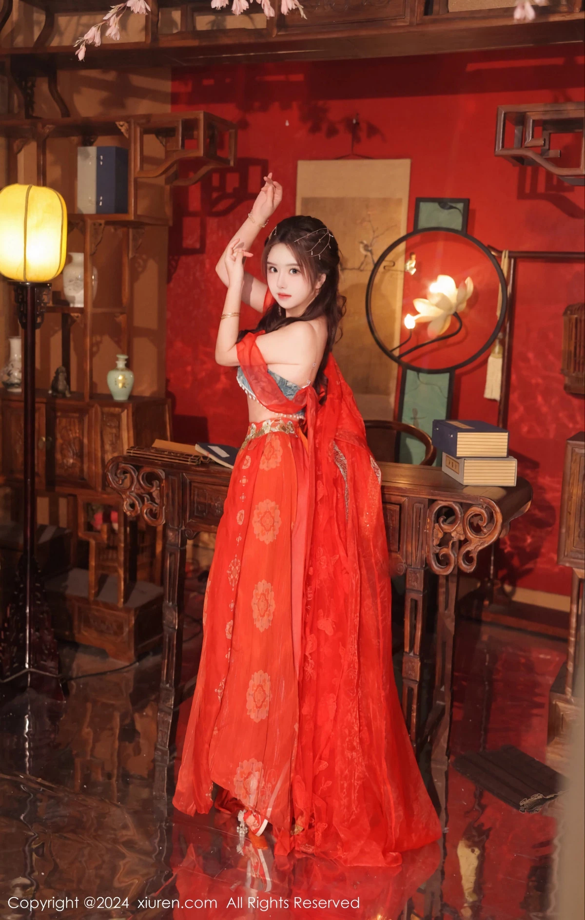 [XiuRen]高清写真图 2024.02.27 No.8146 小薯条nienie 性感美腿