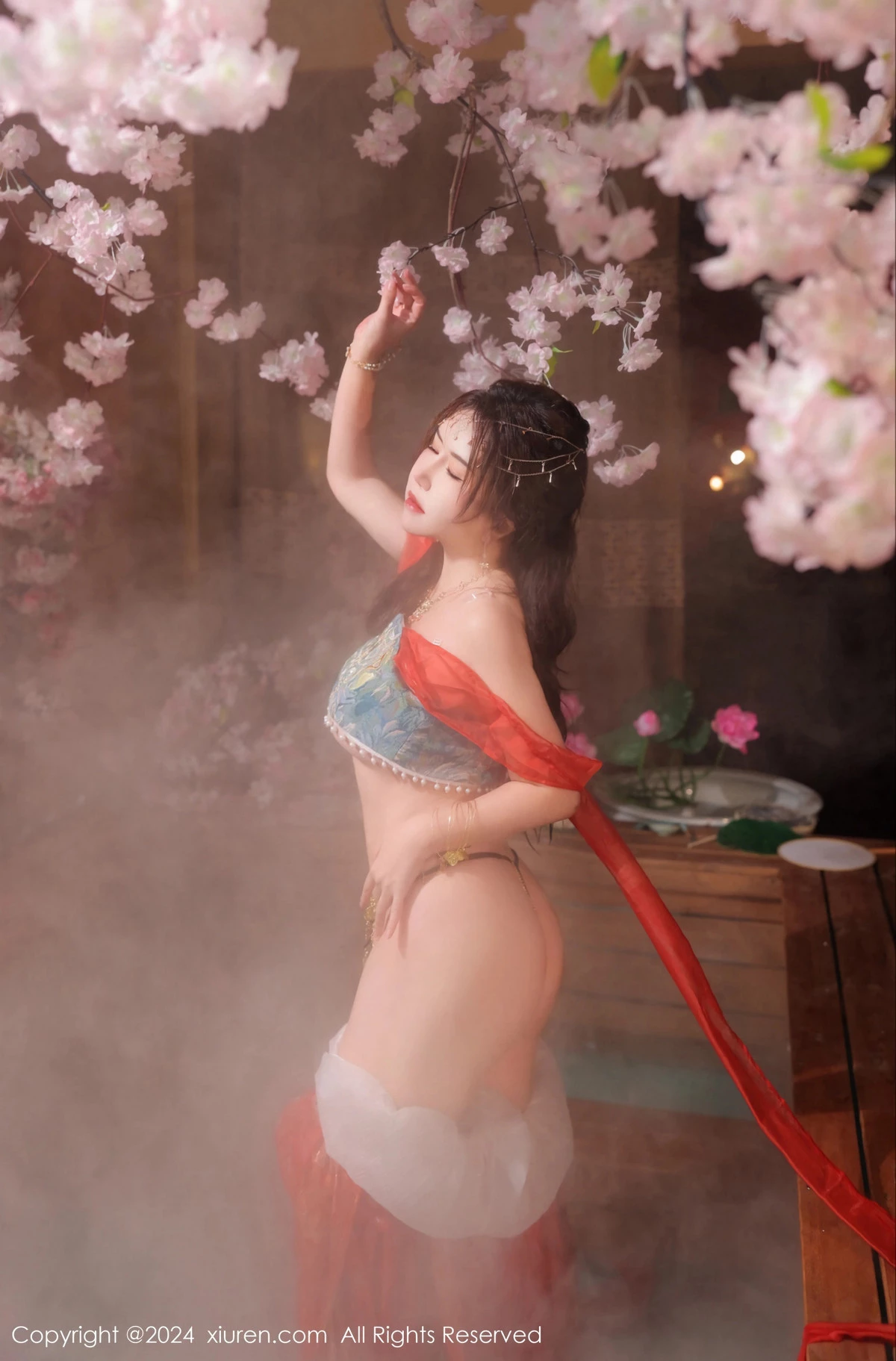 [XiuRen]高清写真图 2024.02.27 No.8146 小薯条nienie 性感美腿