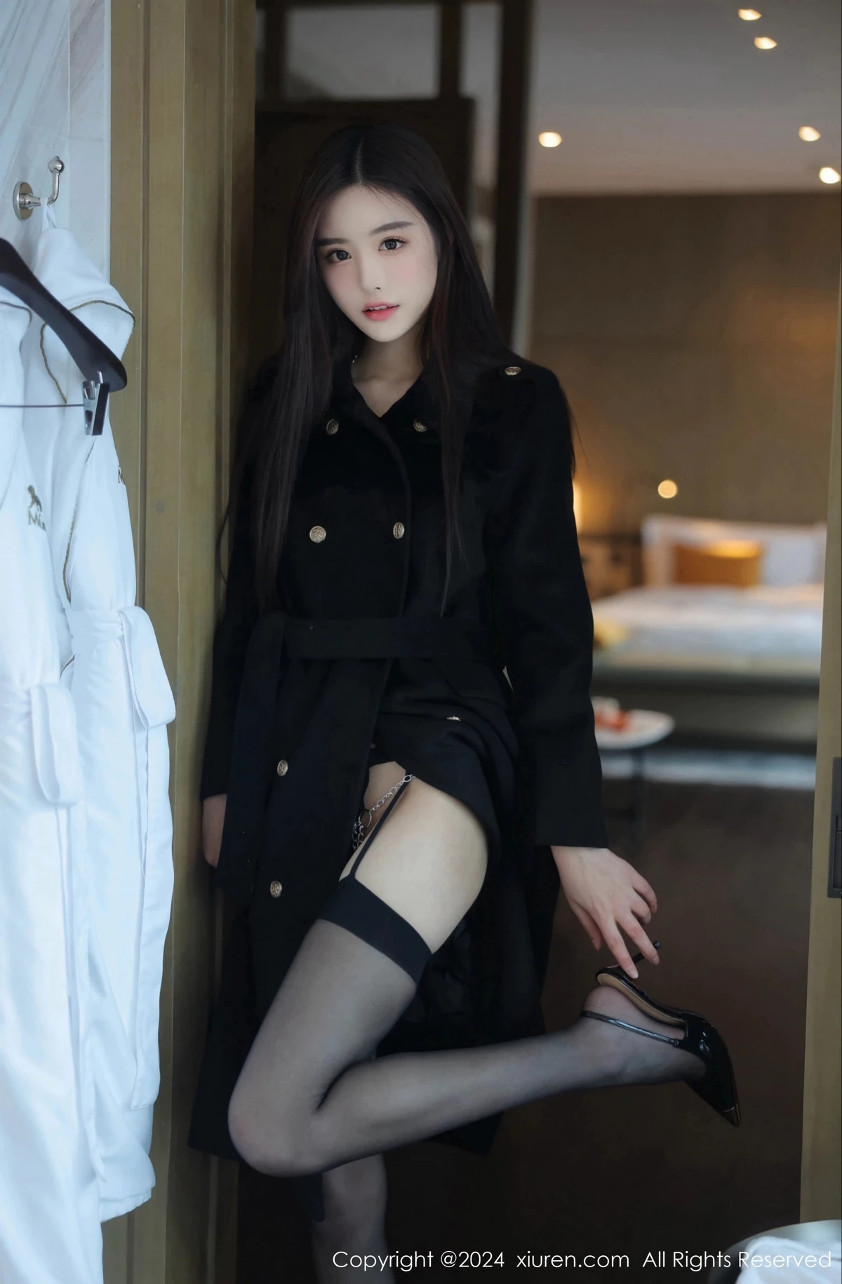 [XiuRen]高清写真图 2024.02.29 No.8152 晚苏susu 黑丝美腿