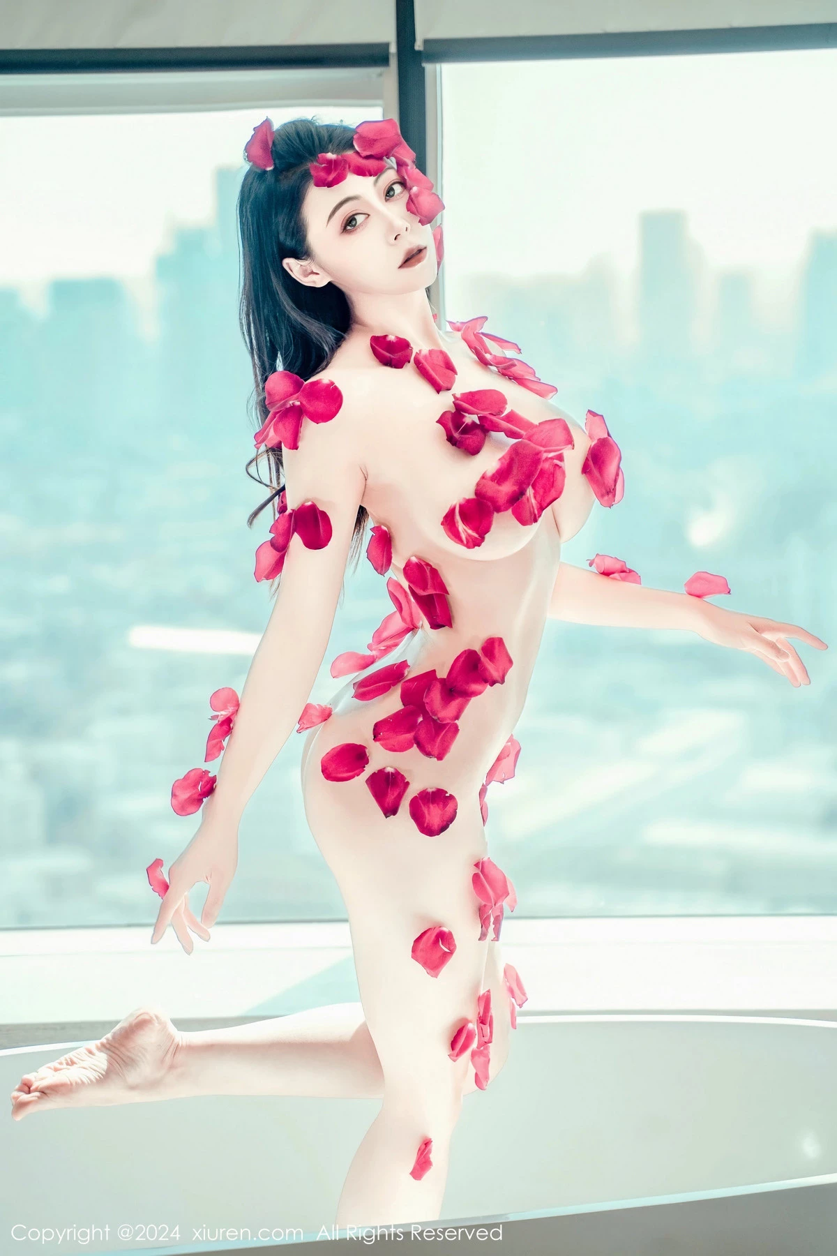 [XiuRen]高清写真图 2024.03.05 No.8175 瑜伽喵 新人美臀