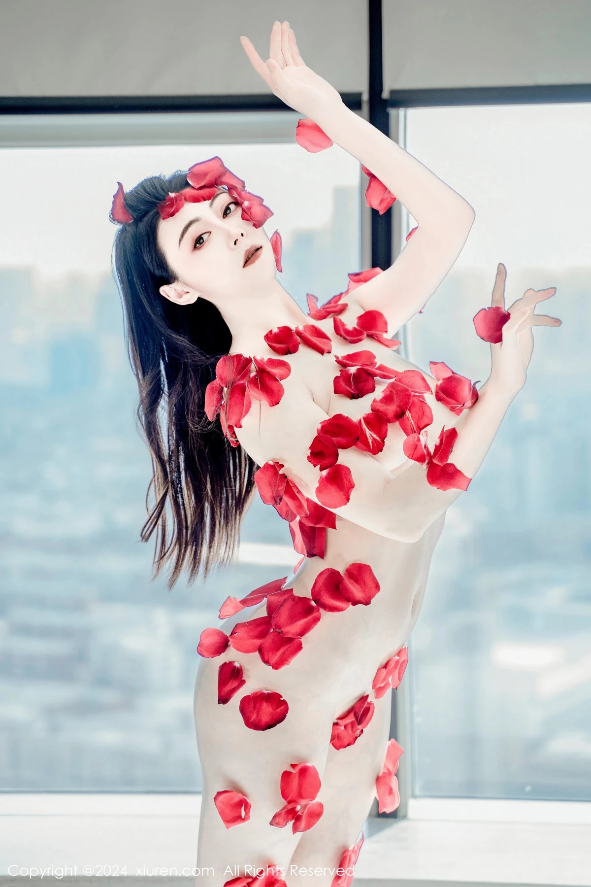 [XiuRen]高清写真图 2024.03.05 No.8175 瑜伽喵 新人美臀