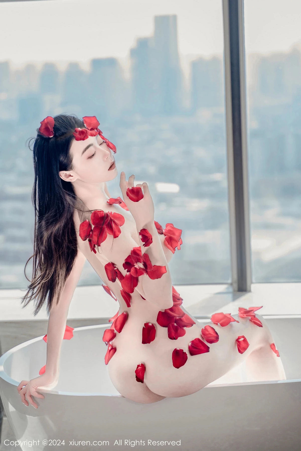 [XiuRen]高清写真图 2024.03.05 No.8175 瑜伽喵 新人美臀