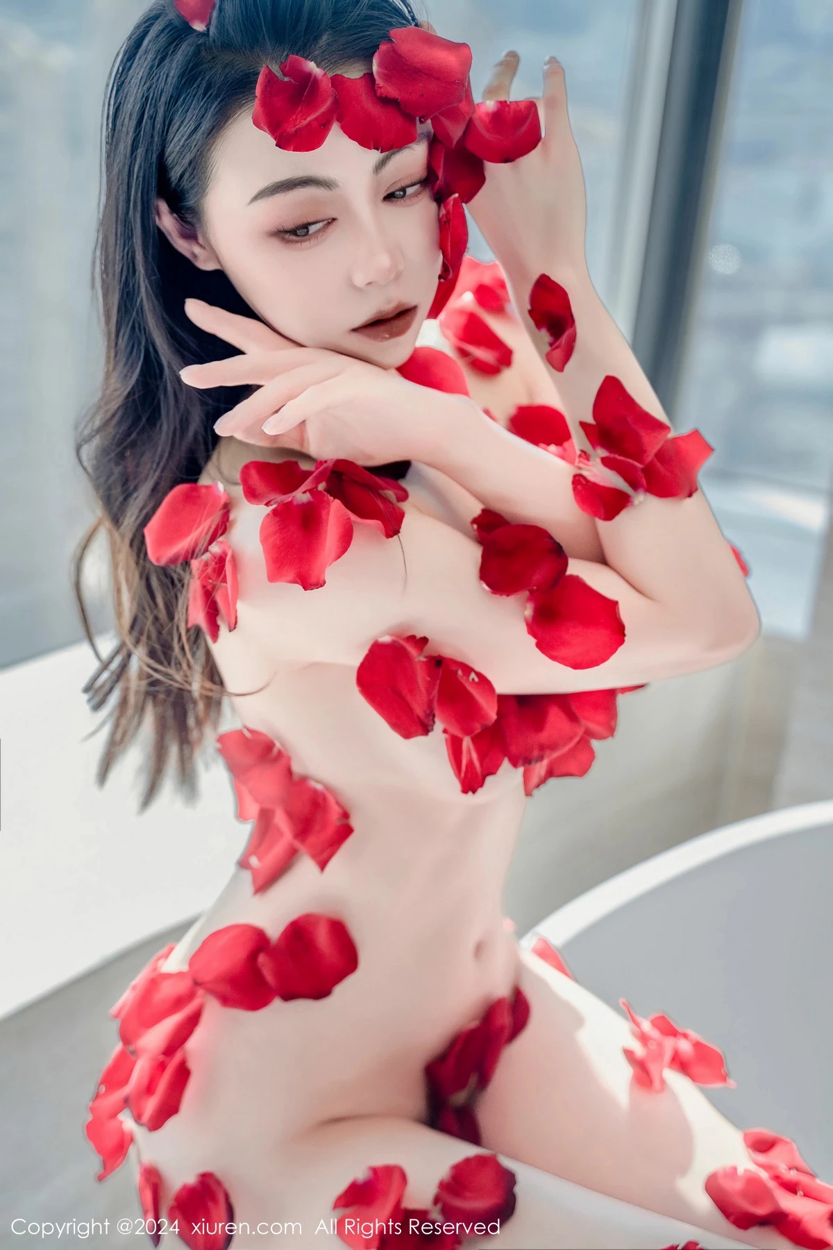[XiuRen]高清写真图 2024.03.05 No.8175 瑜伽喵 新人美臀