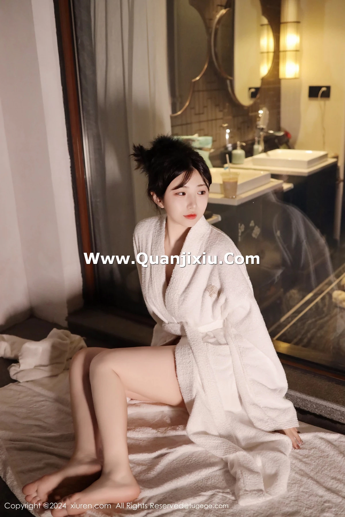 [XiuRen]高清写真图 2024.03.20 No.8263 陈小花 美臀性感