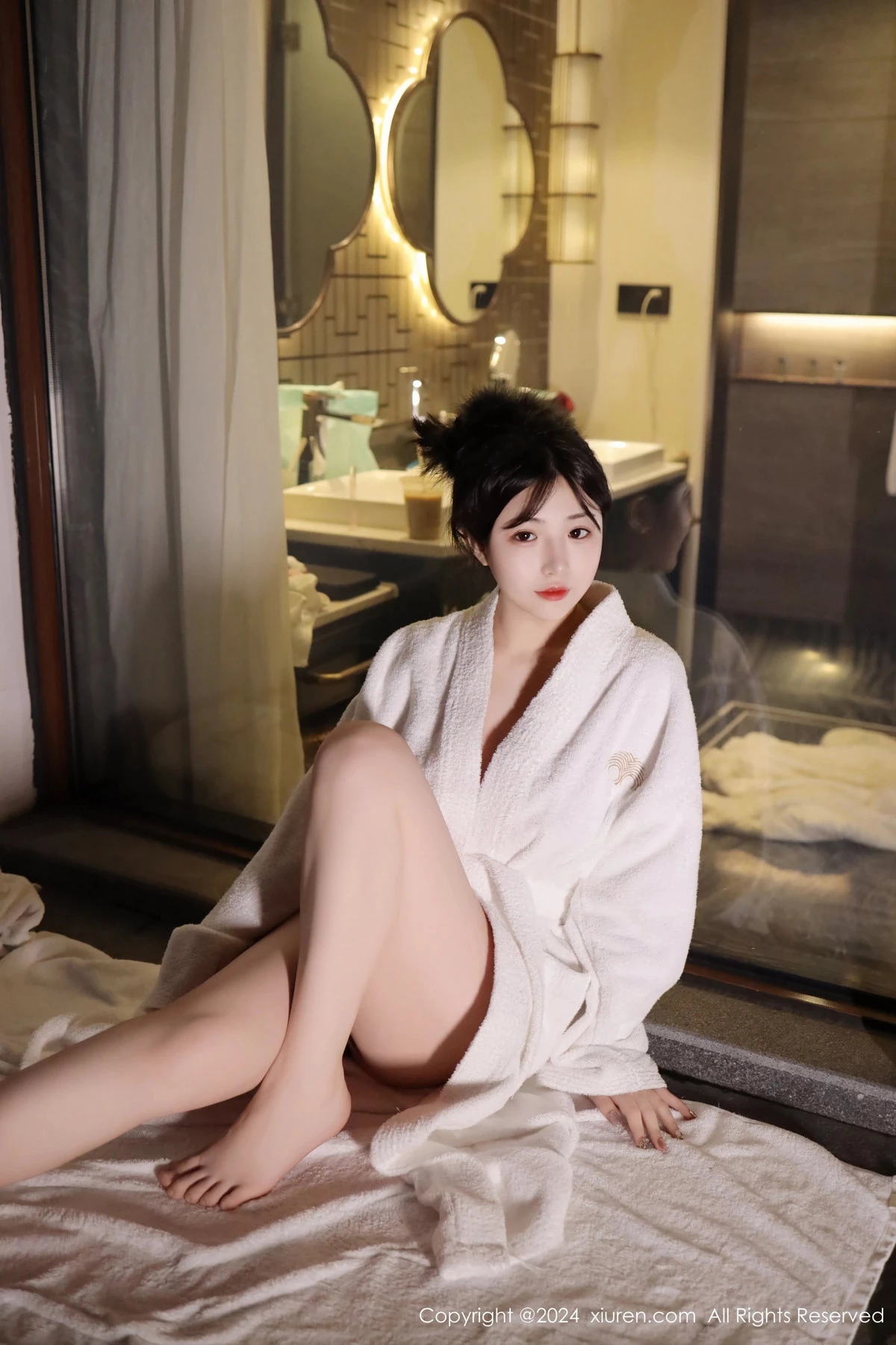 [XiuRen]高清写真图 2024.03.20 No.8263 陈小花 美臀性感