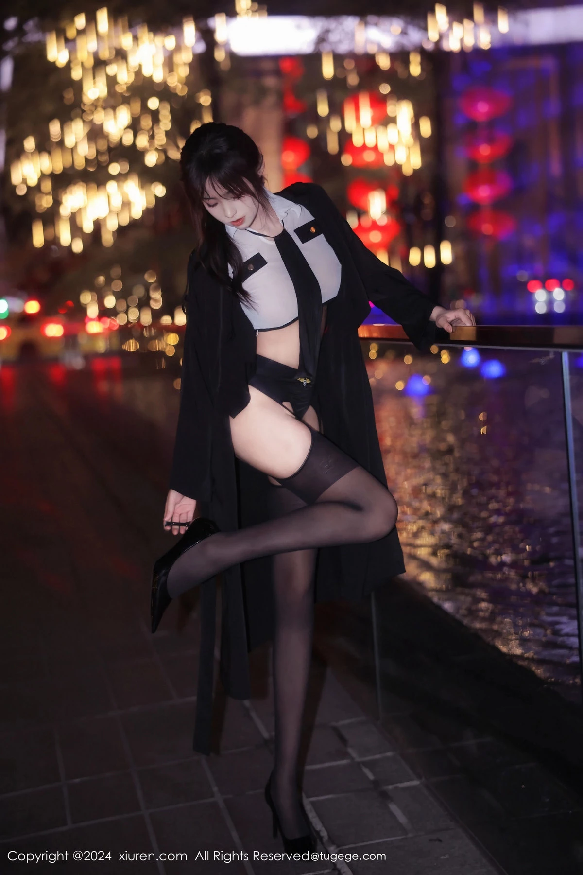 [XiuRen]高清写真图 2024.03.21 No.8265 王心悦 美腿黑丝