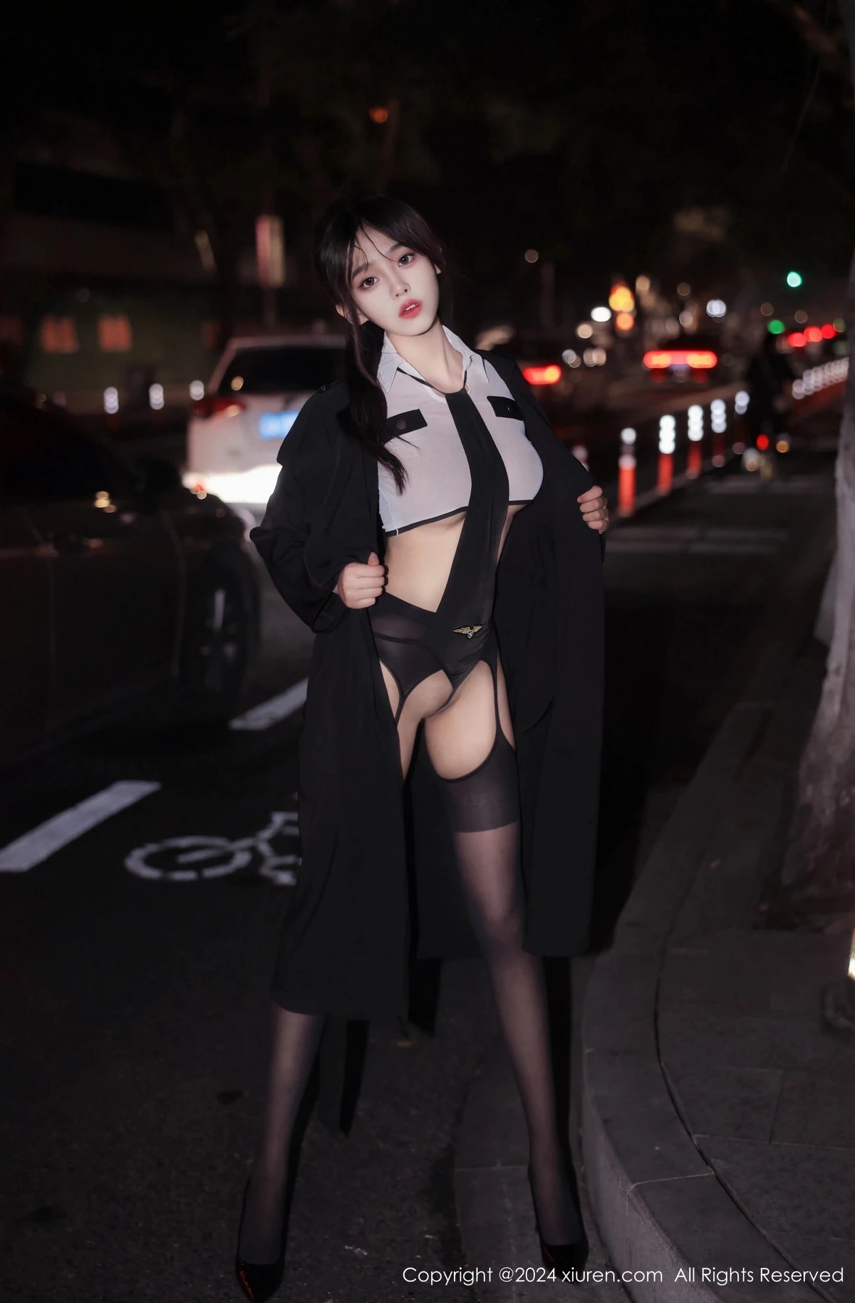[XiuRen]高清写真图 2024.03.21 No.8265 王心悦 美腿黑丝