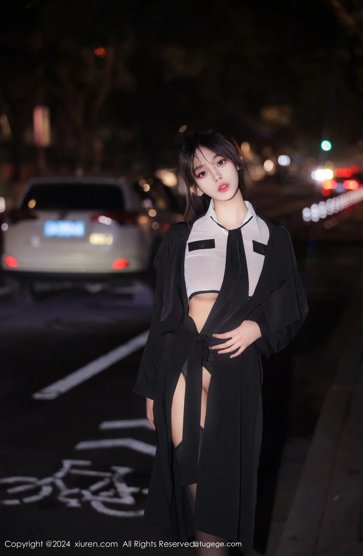 [XiuRen]高清写真图 2024.03.21 No.8265 王心悦 美腿黑丝