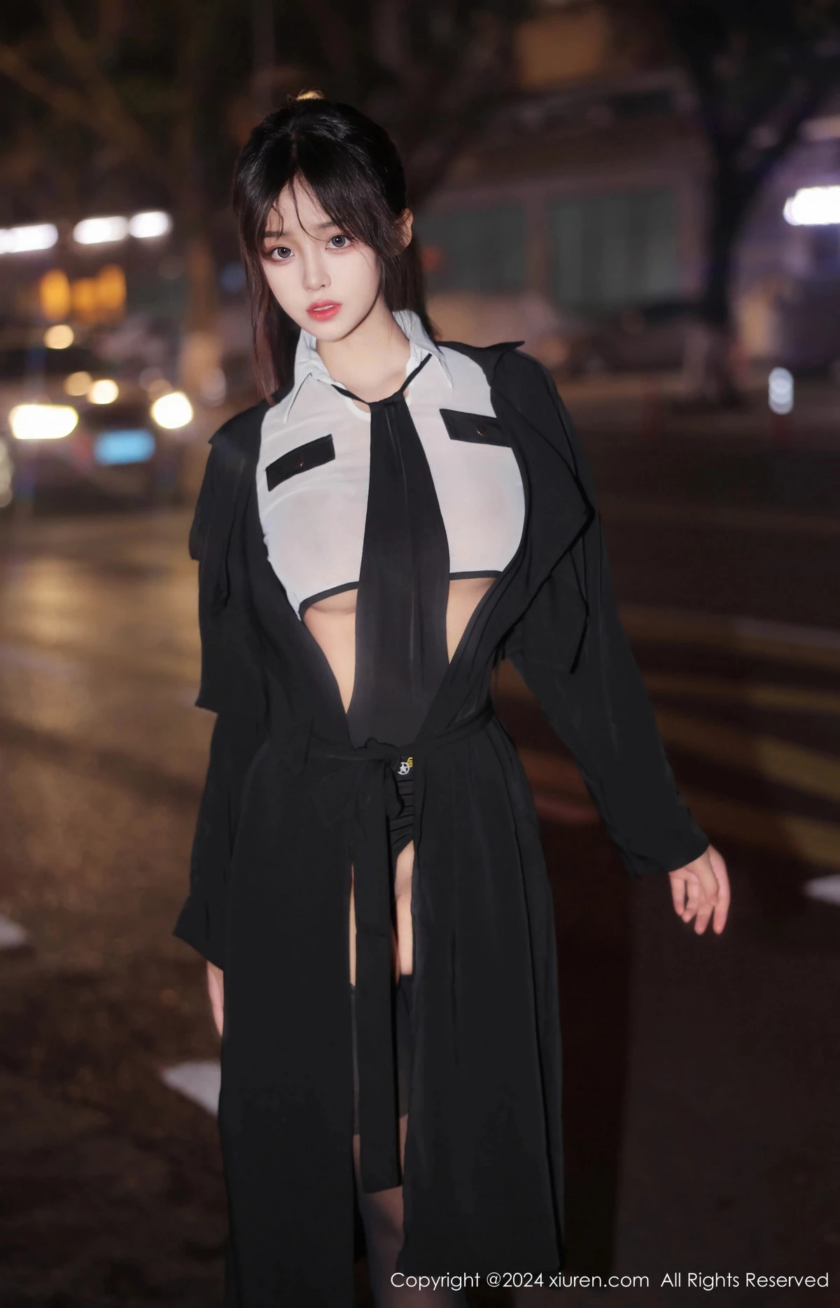 [XiuRen]高清写真图 2024.03.21 No.8265 王心悦 美腿黑丝