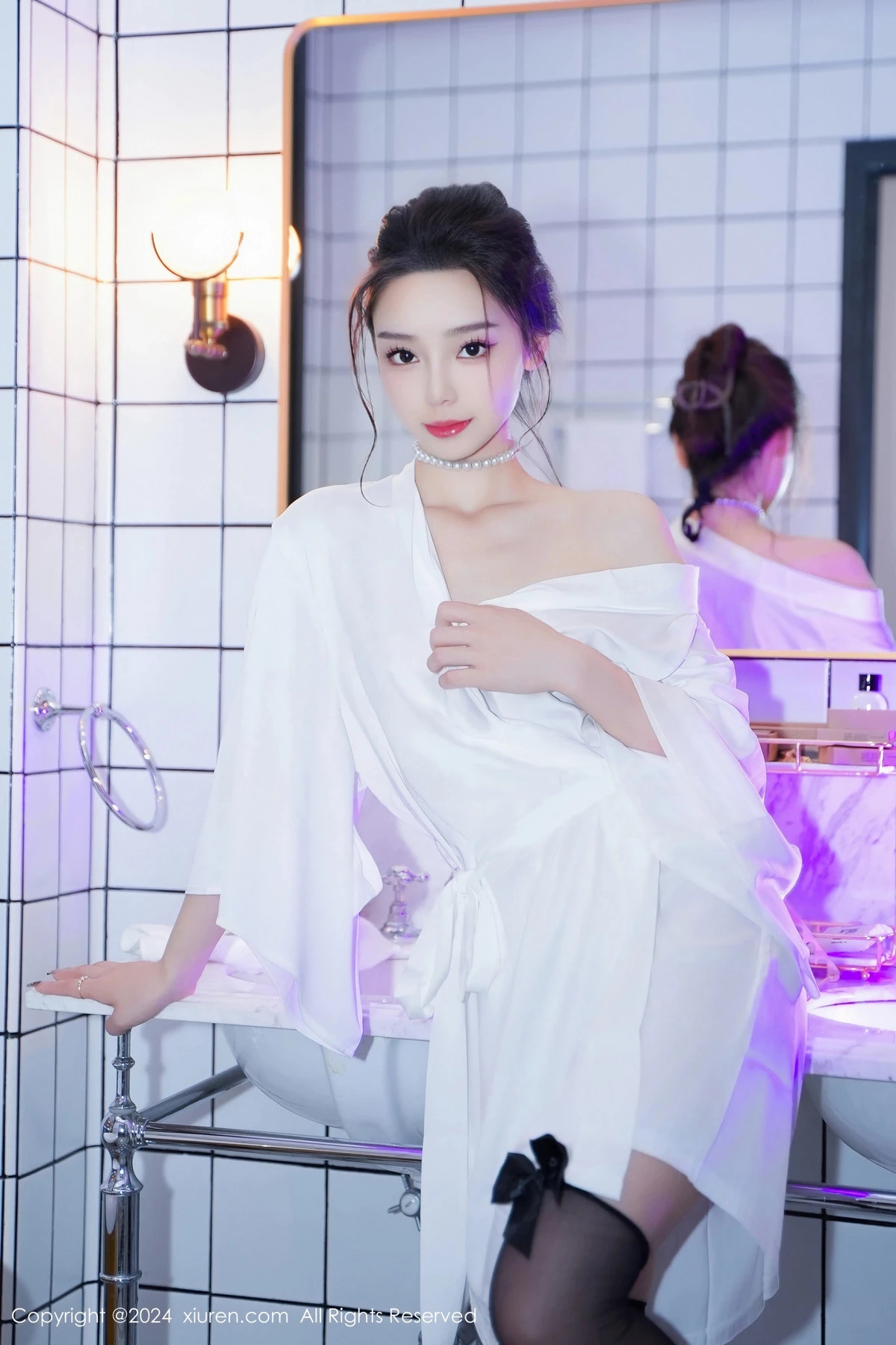 [XiuRen]高清写真图 2024.03.25 No.8283 苏曼兮 黑丝美腿