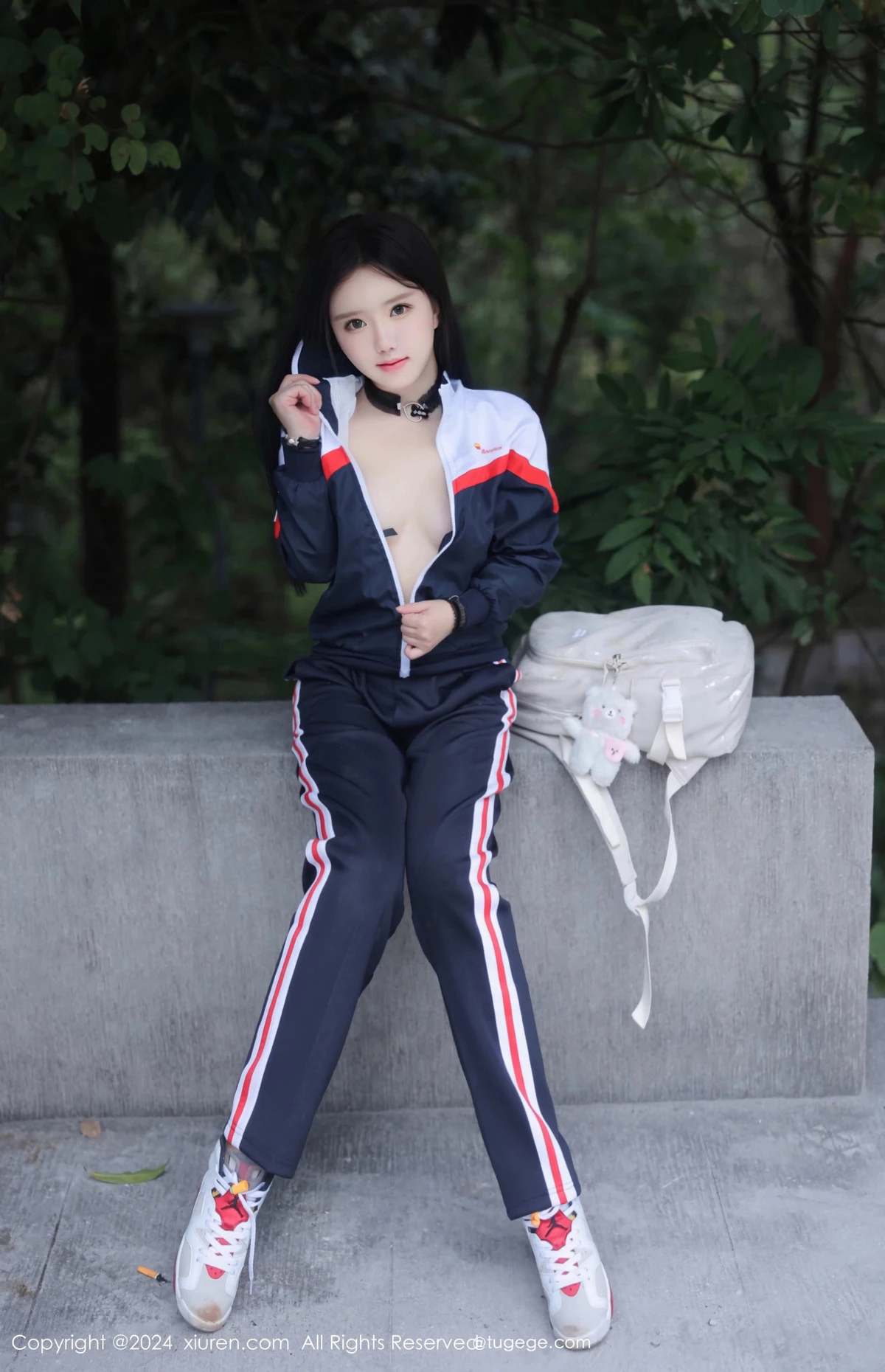 [XiuRen]高清写真图 2024.04.02 No.8335 小薯条nienie 美臀性感