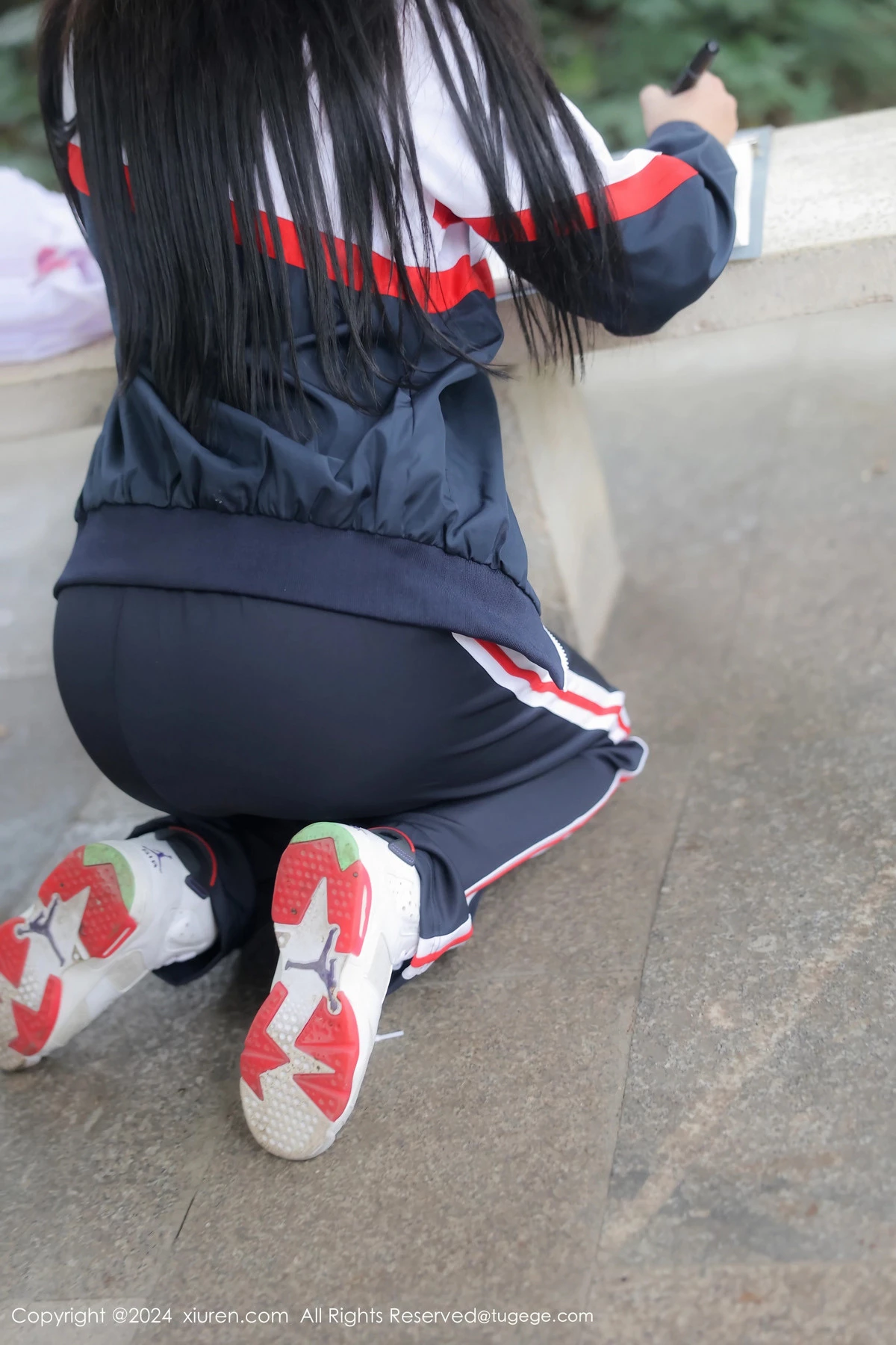 [XiuRen]高清写真图 2024.04.02 No.8335 小薯条nienie 美臀性感