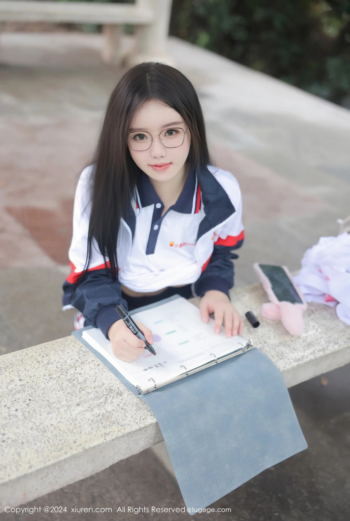[XiuRen]高清写真图 2024.04.02 No.8335 小薯条nienie 美臀性感