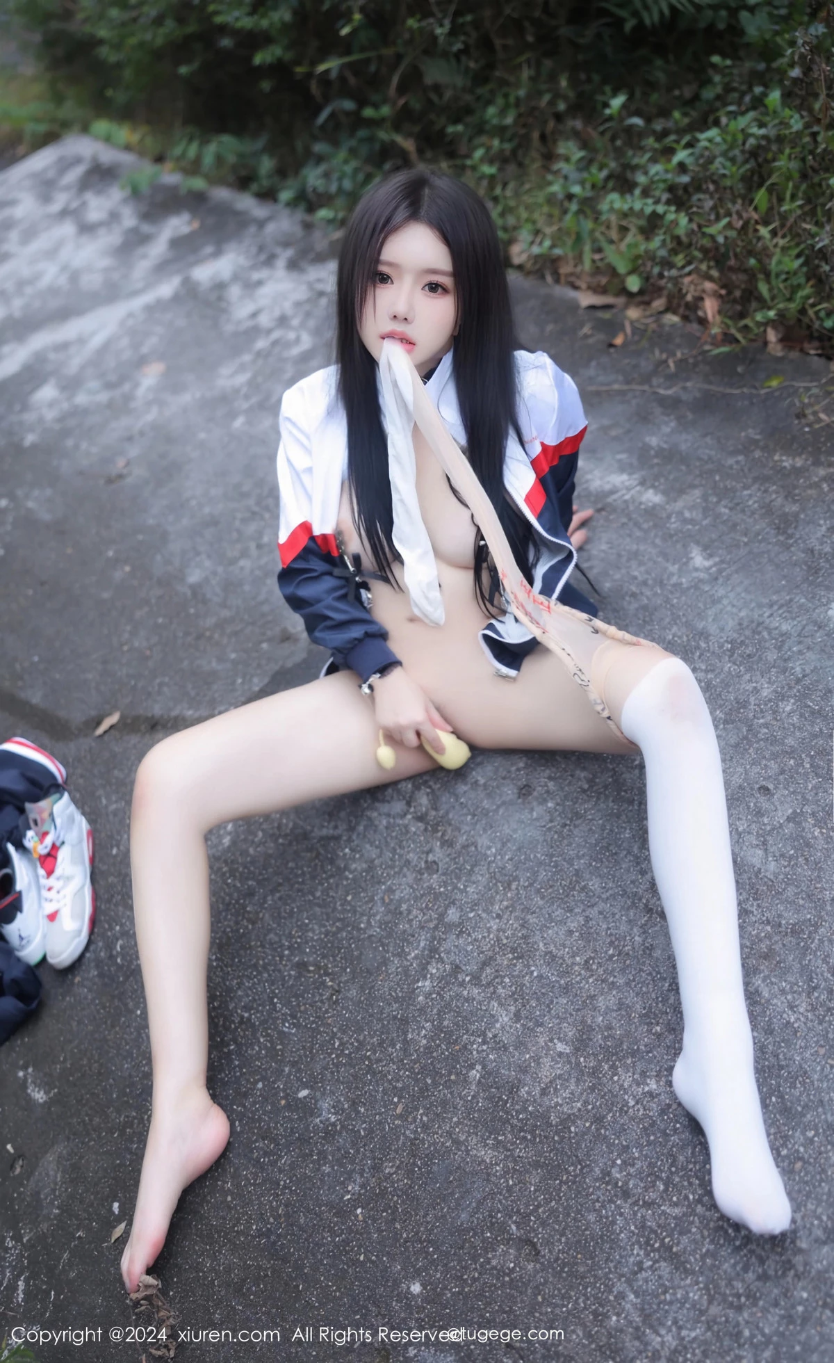 [XiuRen]高清写真图 2024.04.02 No.8335 小薯条nienie 美臀性感