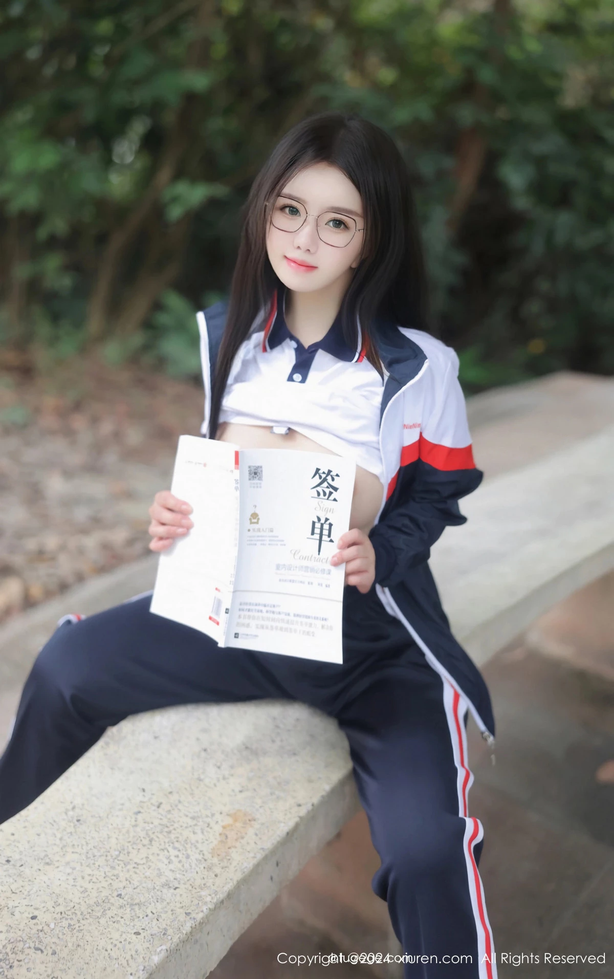 [XiuRen]高清写真图 2024.04.02 No.8335 小薯条nienie 美臀性感