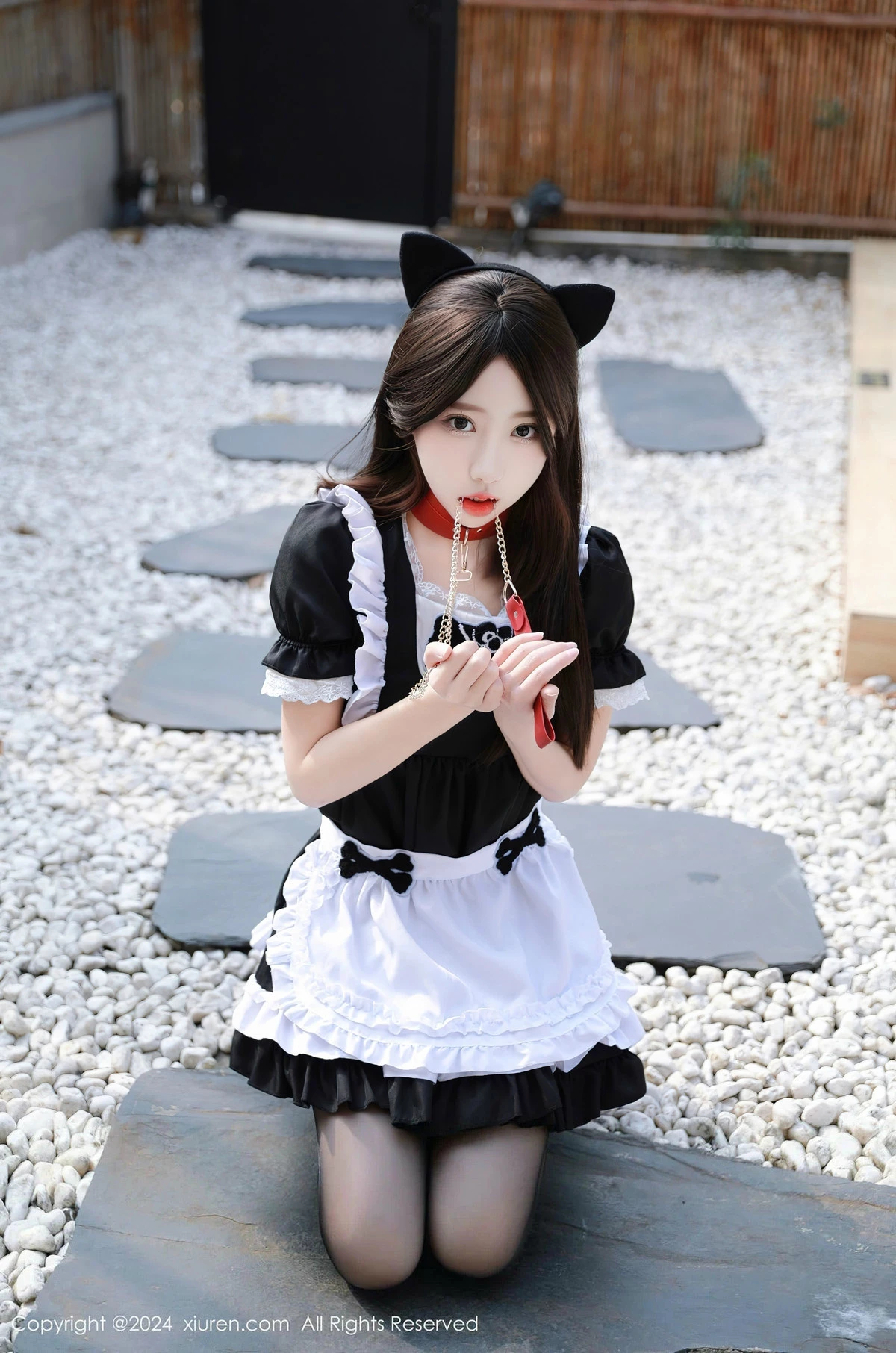 [XiuRen]高清写真图 2024.04.07 No.8351 桃妖夭 黑丝美腿
