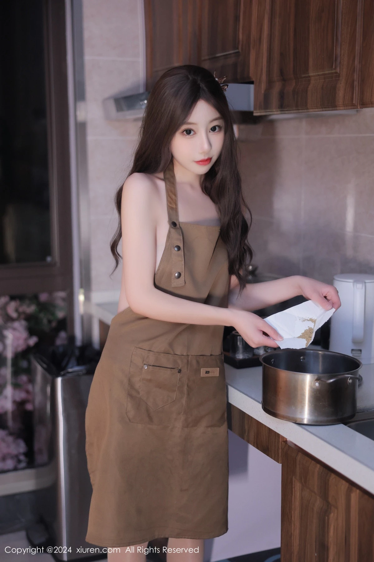 [XiuRen]高清写真图 2024.04.12 No.8388 桃妖夭 美腿丝袜