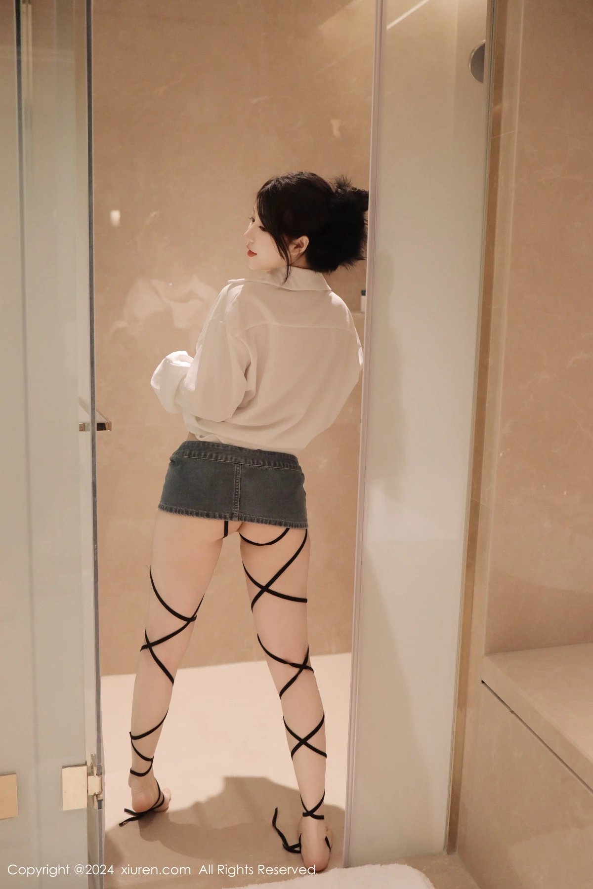 [XiuRen]高清写真图 2024.04.16 No.8400 陈小花 美胸性感
