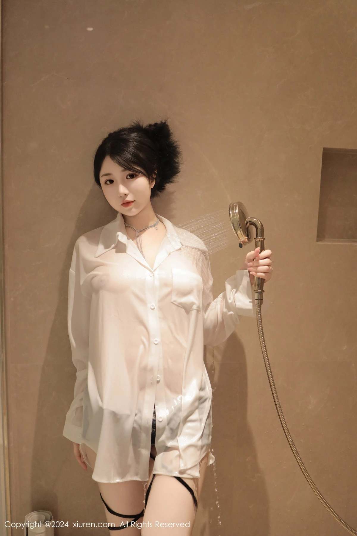 [XiuRen]高清写真图 2024.04.16 No.8400 陈小花 美胸性感