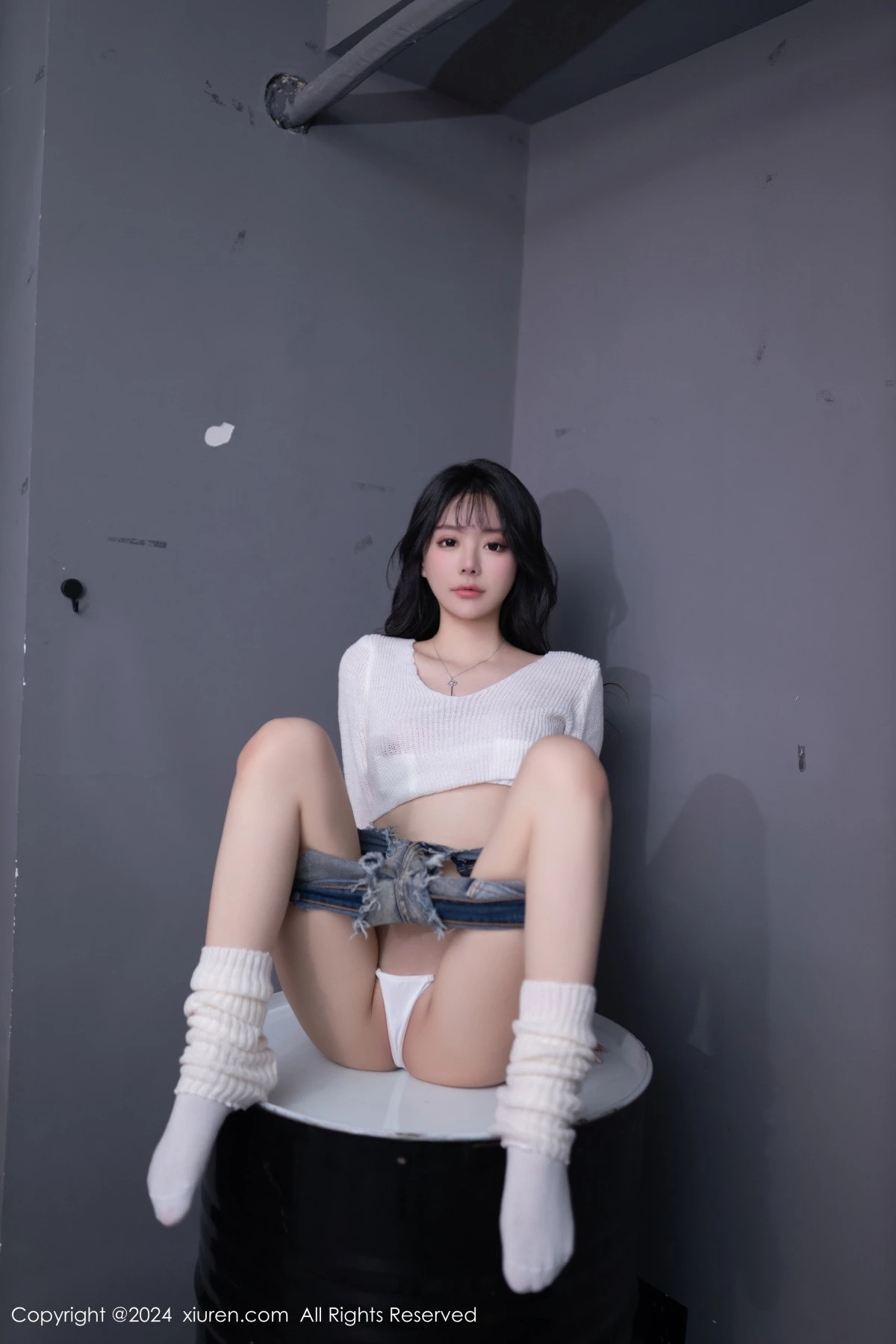 [XiuRen]高清写真图 2024.04.26 No.8458 幼幼 美臀性感