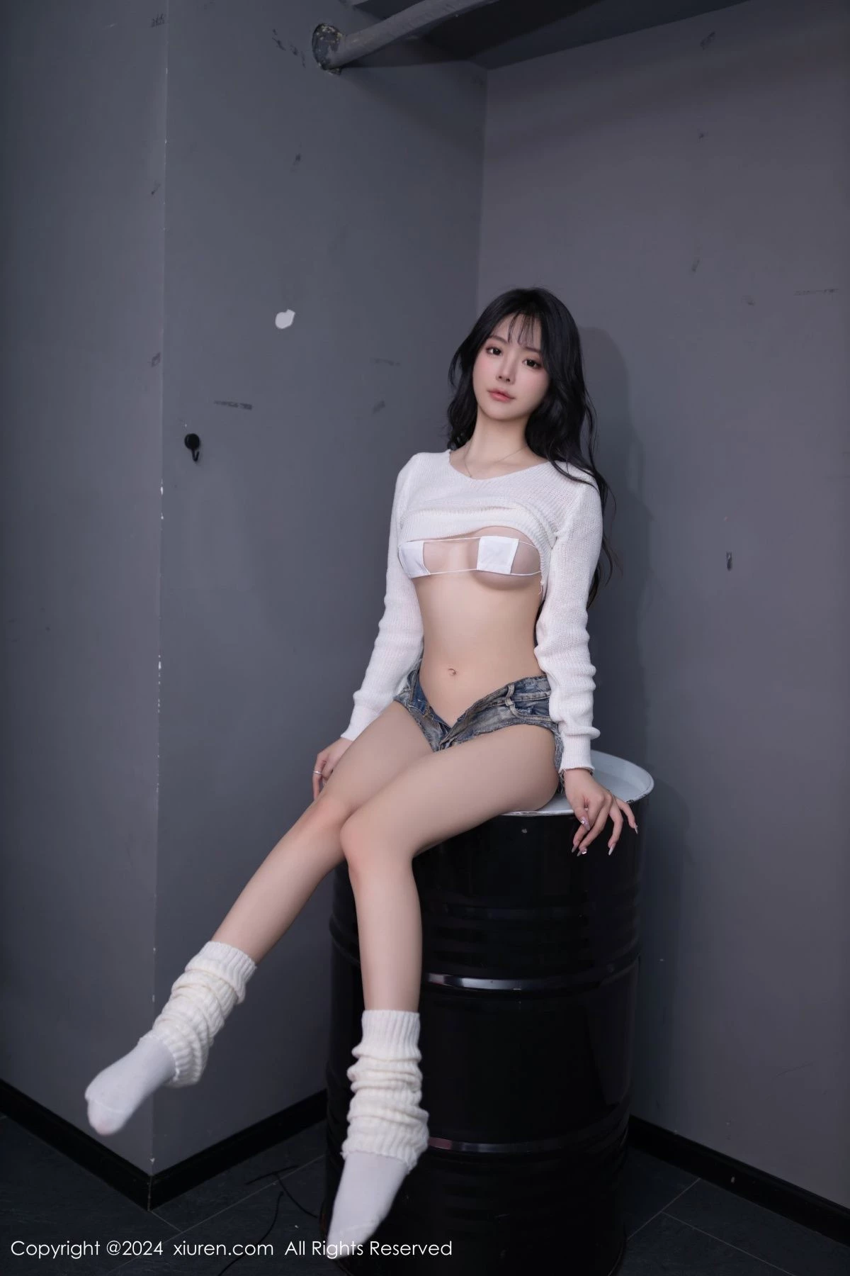 [XiuRen]高清写真图 2024.04.26 No.8458 幼幼 美臀性感