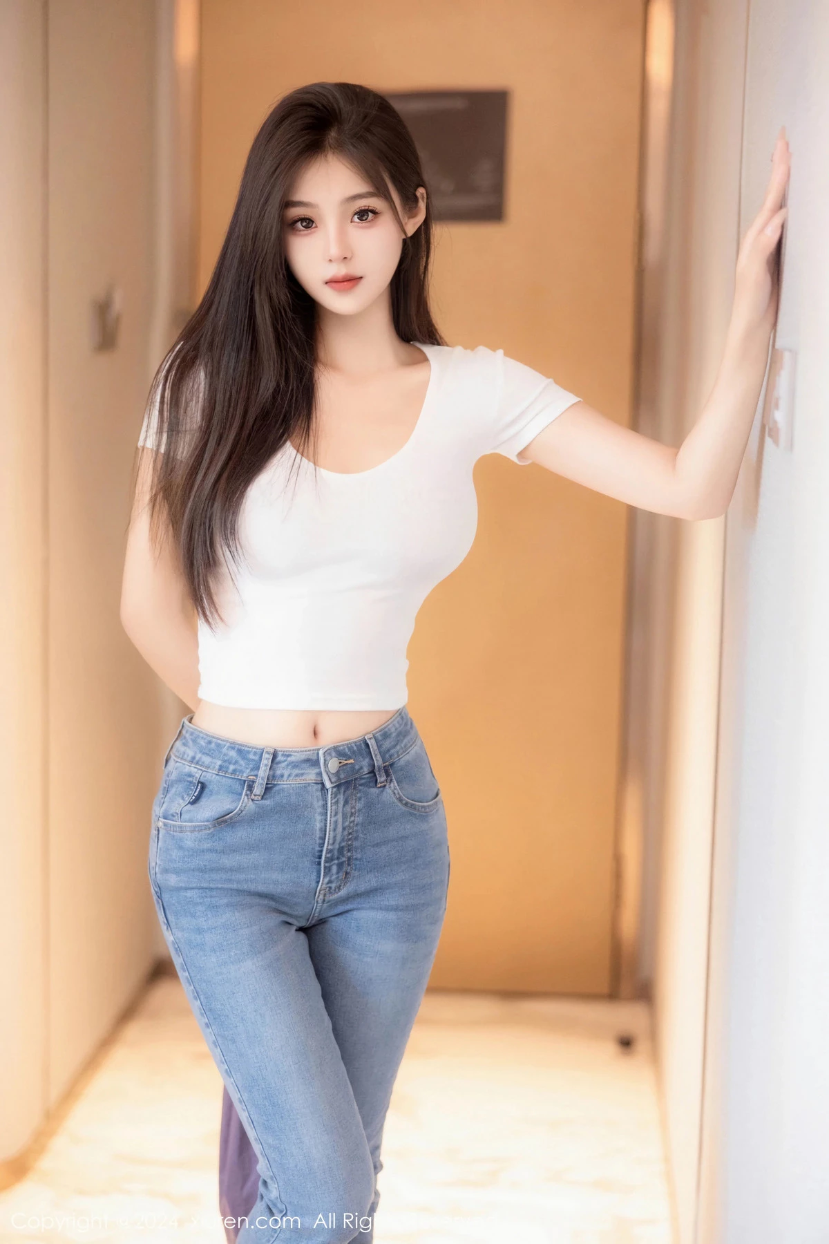 [XiuRen]高清写真图 2024.04.29 No.8467 周周不吃香菜 新人牛仔裤