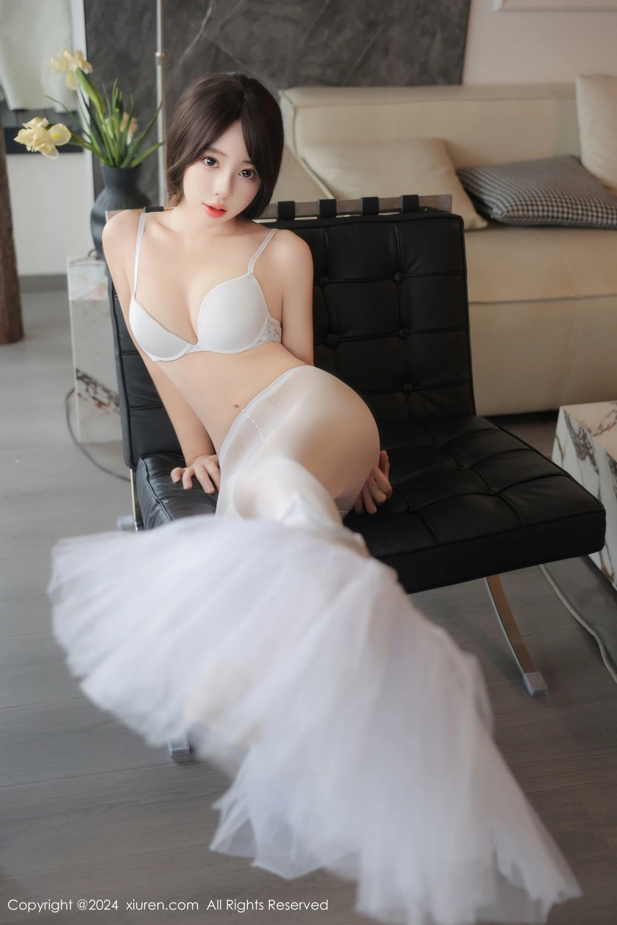 [XiuRen]高清写真图 2024.05.17 No.8564 桃妖夭 丝袜美腿