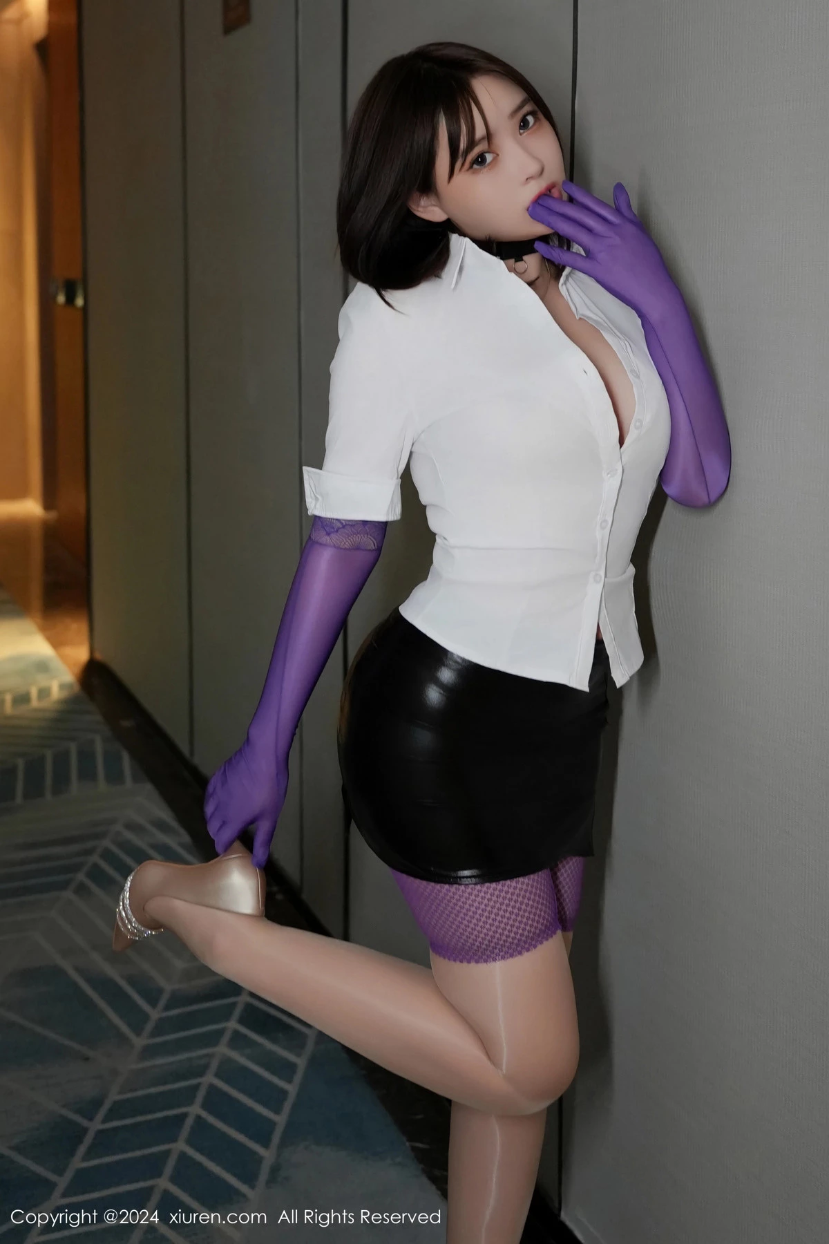 [XiuRen]高清写真图 2024.06.03 No.8640 nana豆酱 丝袜美臀