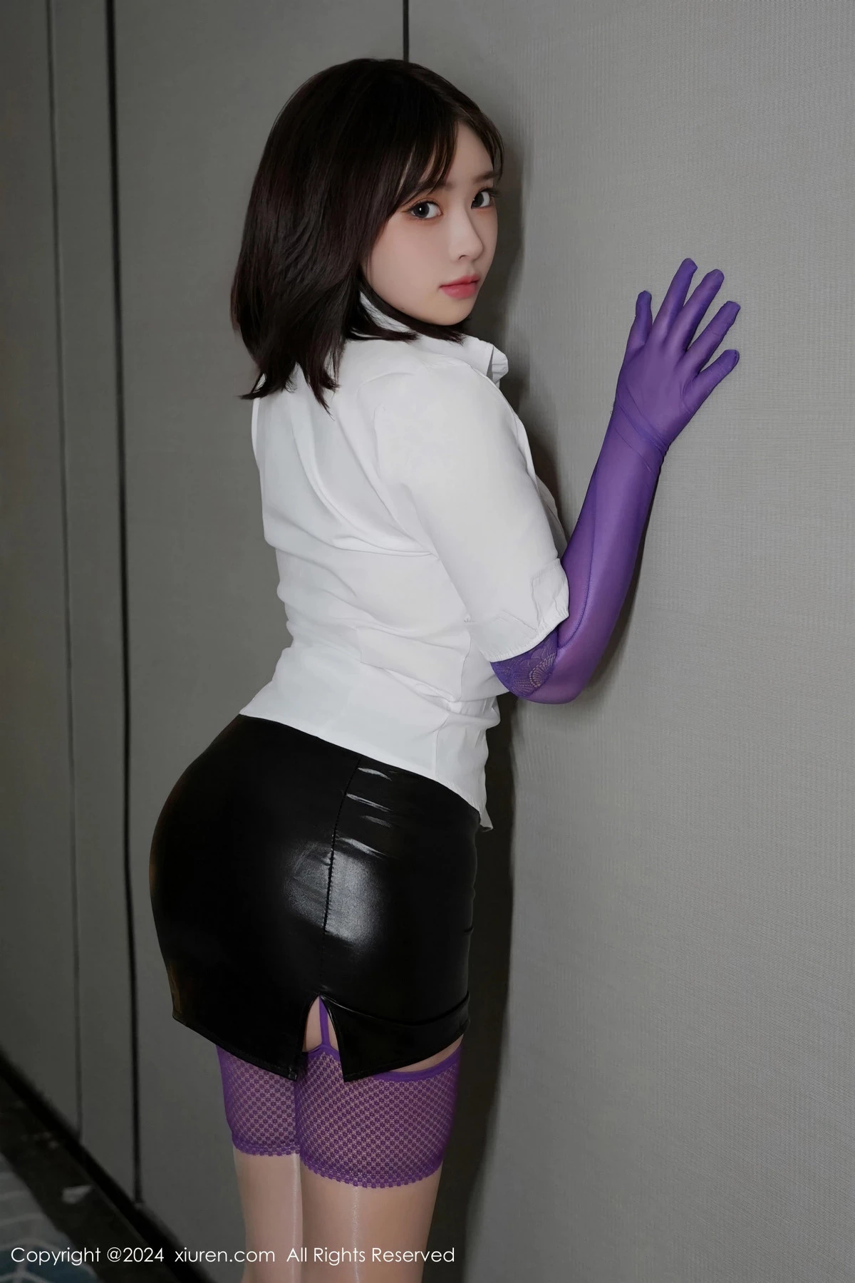 [XiuRen]高清写真图 2024.06.03 No.8640 nana豆酱 丝袜美臀