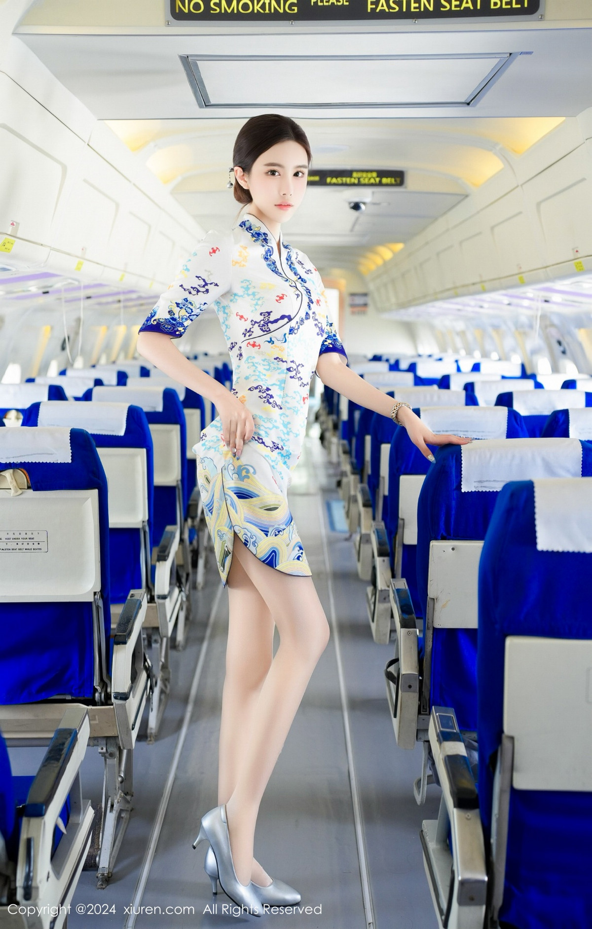 [XiuRen]高清写真图 2024.06.21 No.8745 Erikaki 丝袜美腿