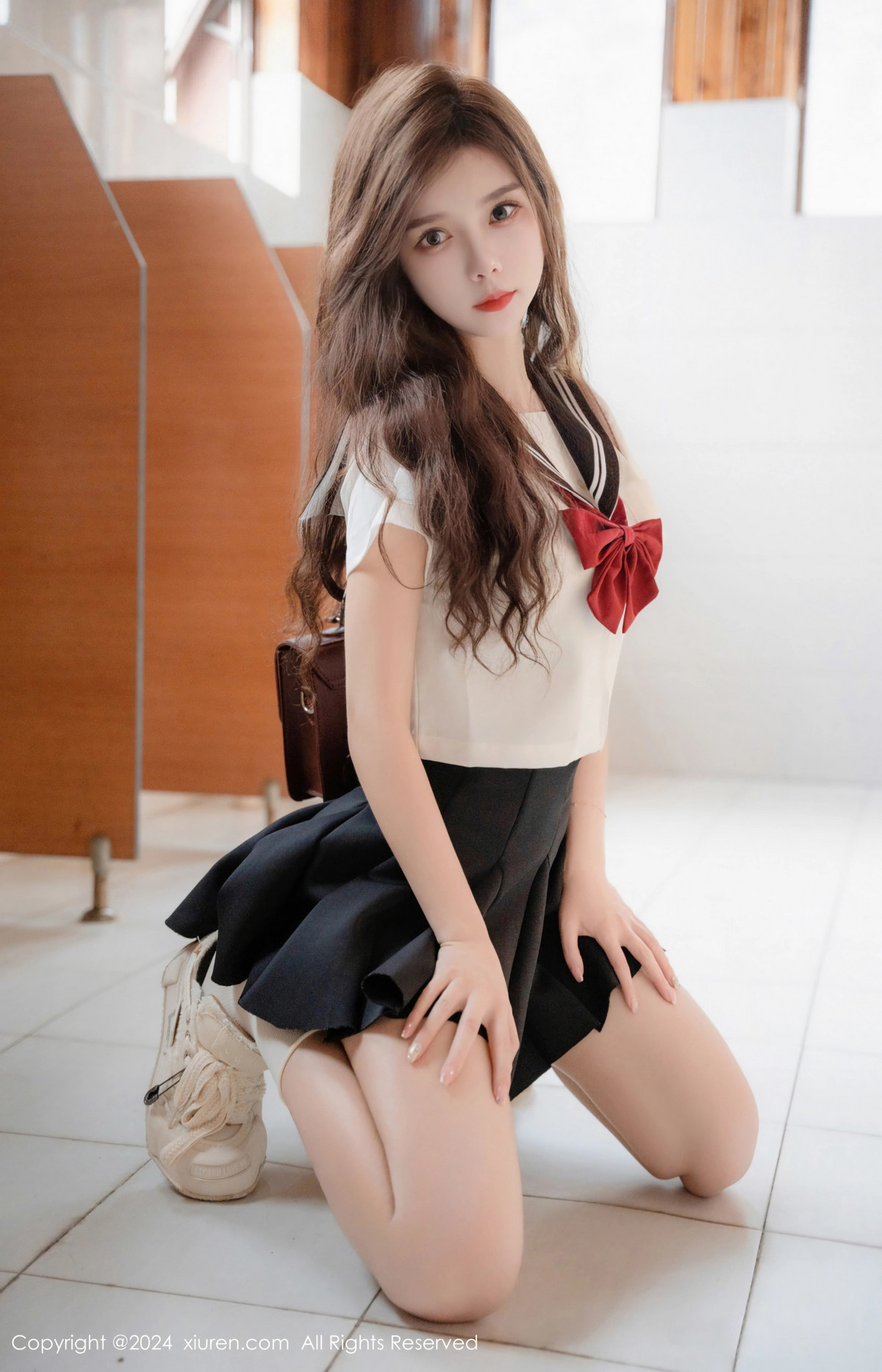 [XiuRen]高清写真图 2024.08.01 No.8948 拍黄瓜girl 制服美腿