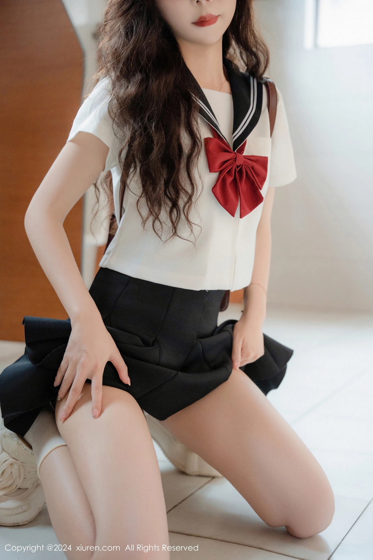 [XiuRen]高清写真图 2024.08.01 No.8948 拍黄瓜girl 制服美腿