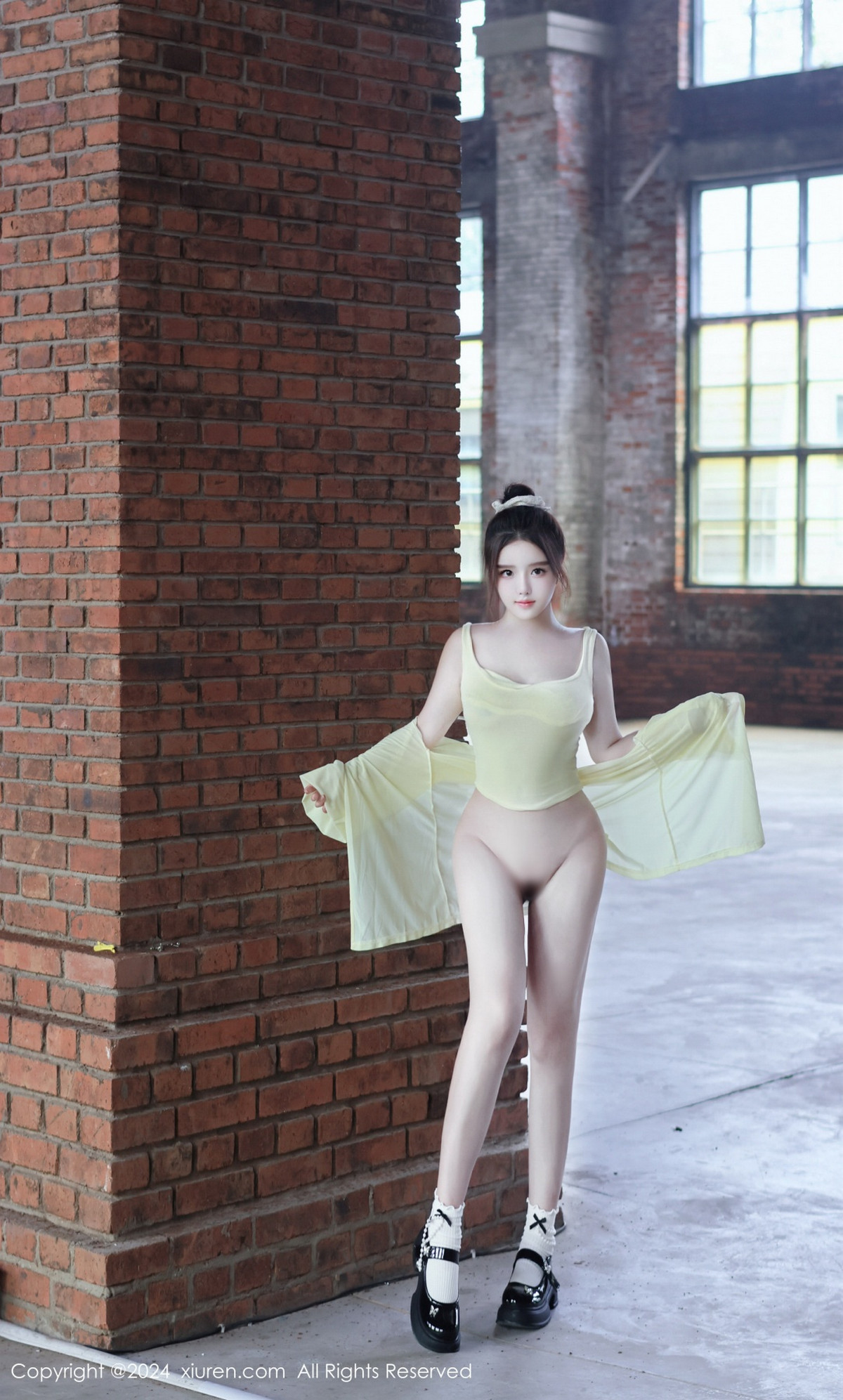 [XiuRen]高清写真图 2024.08.16 No.9024 小薯条nienie 美乳性感