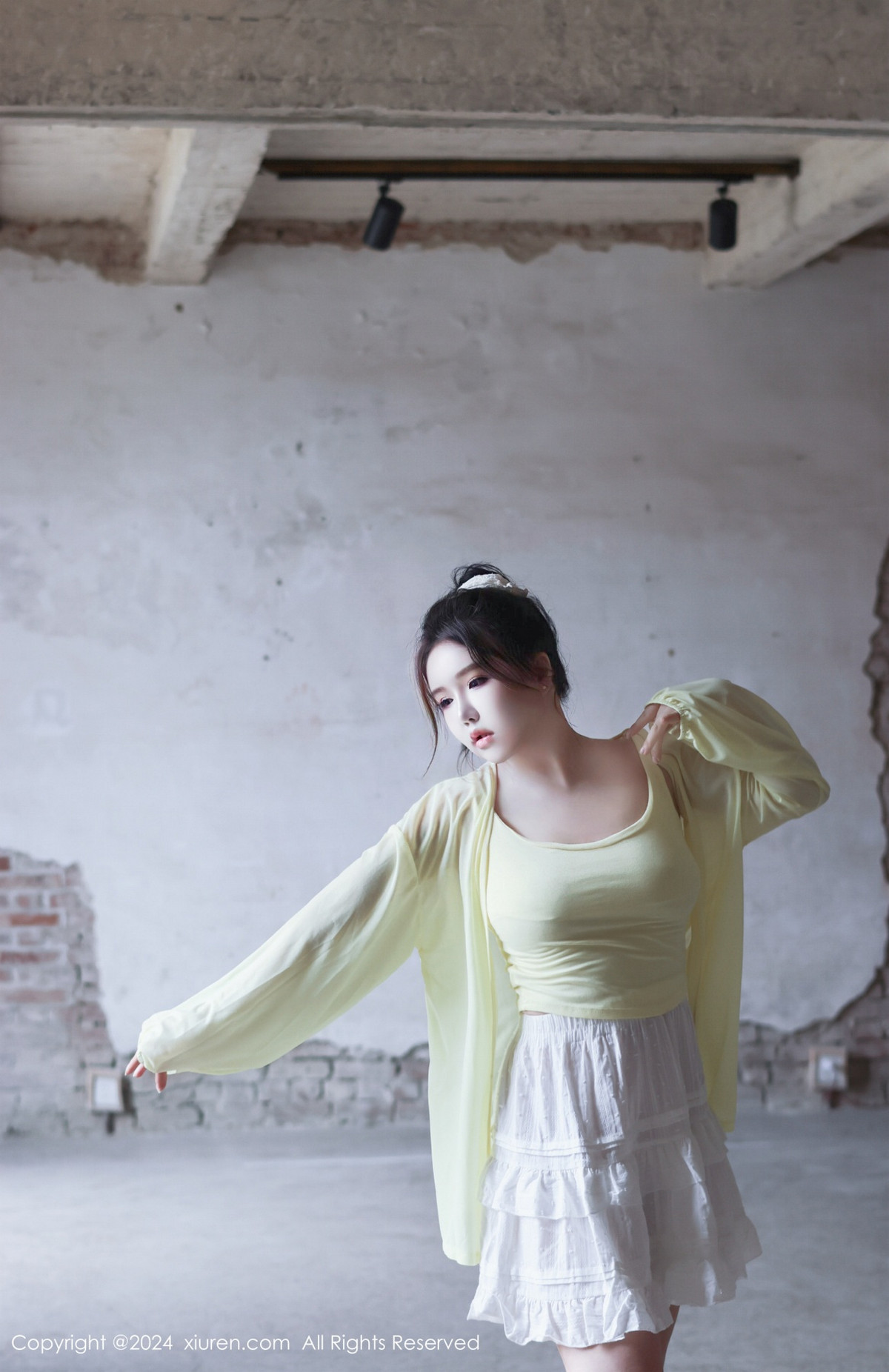 [XiuRen]高清写真图 2024.08.16 No.9024 小薯条nienie 美乳性感