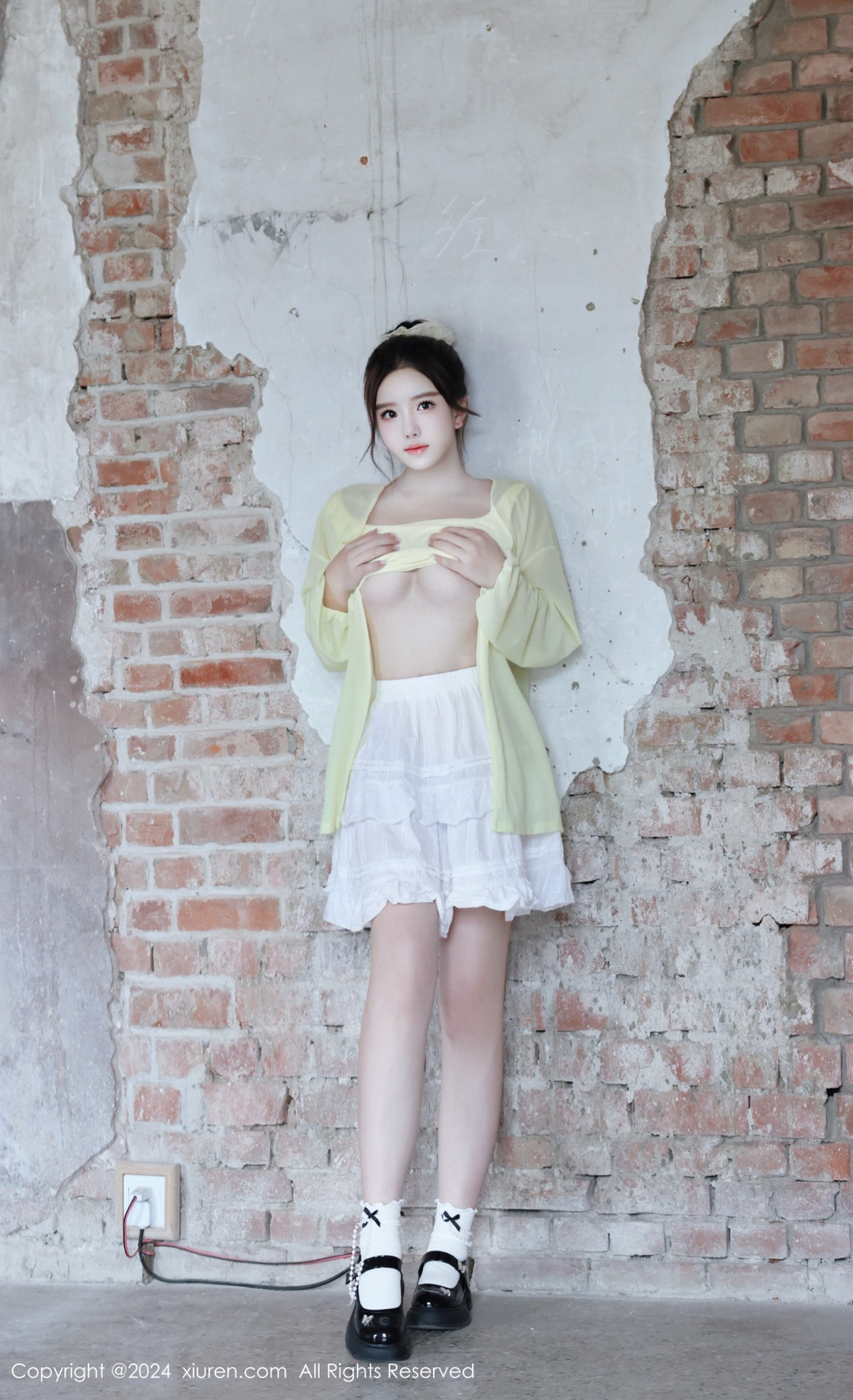 [XiuRen]高清写真图 2024.08.16 No.9024 小薯条nienie 美乳性感