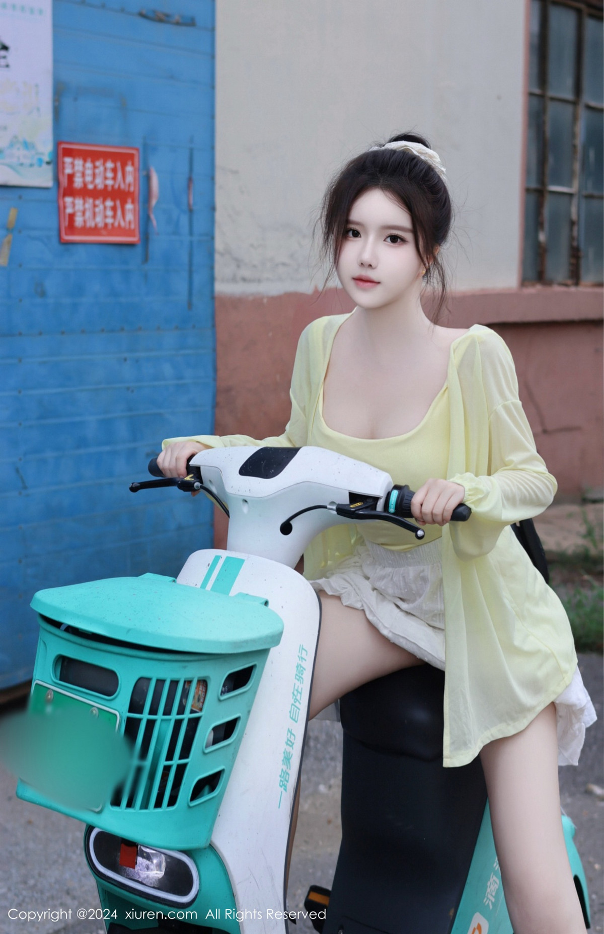 [XiuRen]高清写真图 2024.08.16 No.9024 小薯条nienie 美乳性感