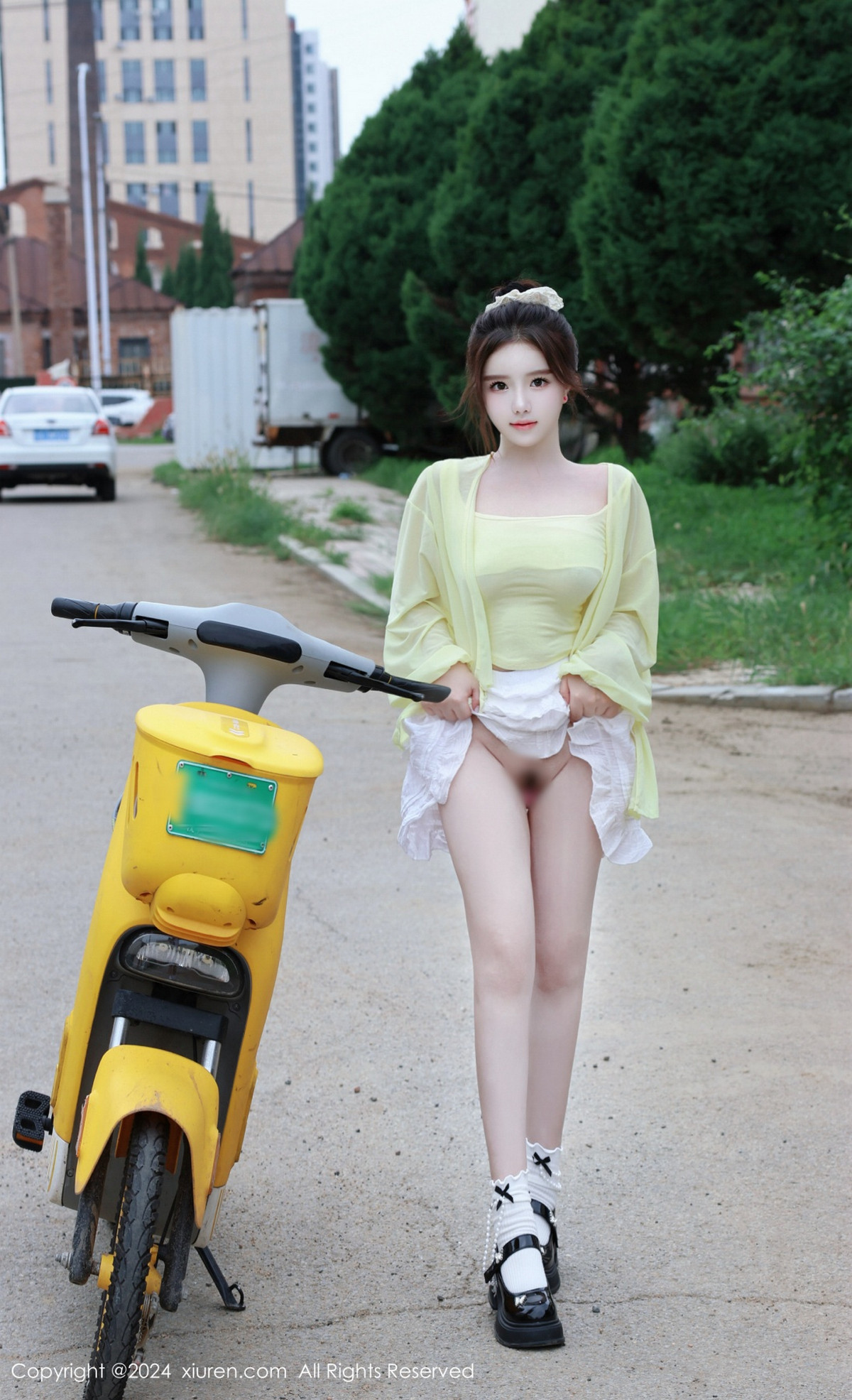 [XiuRen]高清写真图 2024.08.16 No.9024 小薯条nienie 美乳性感
