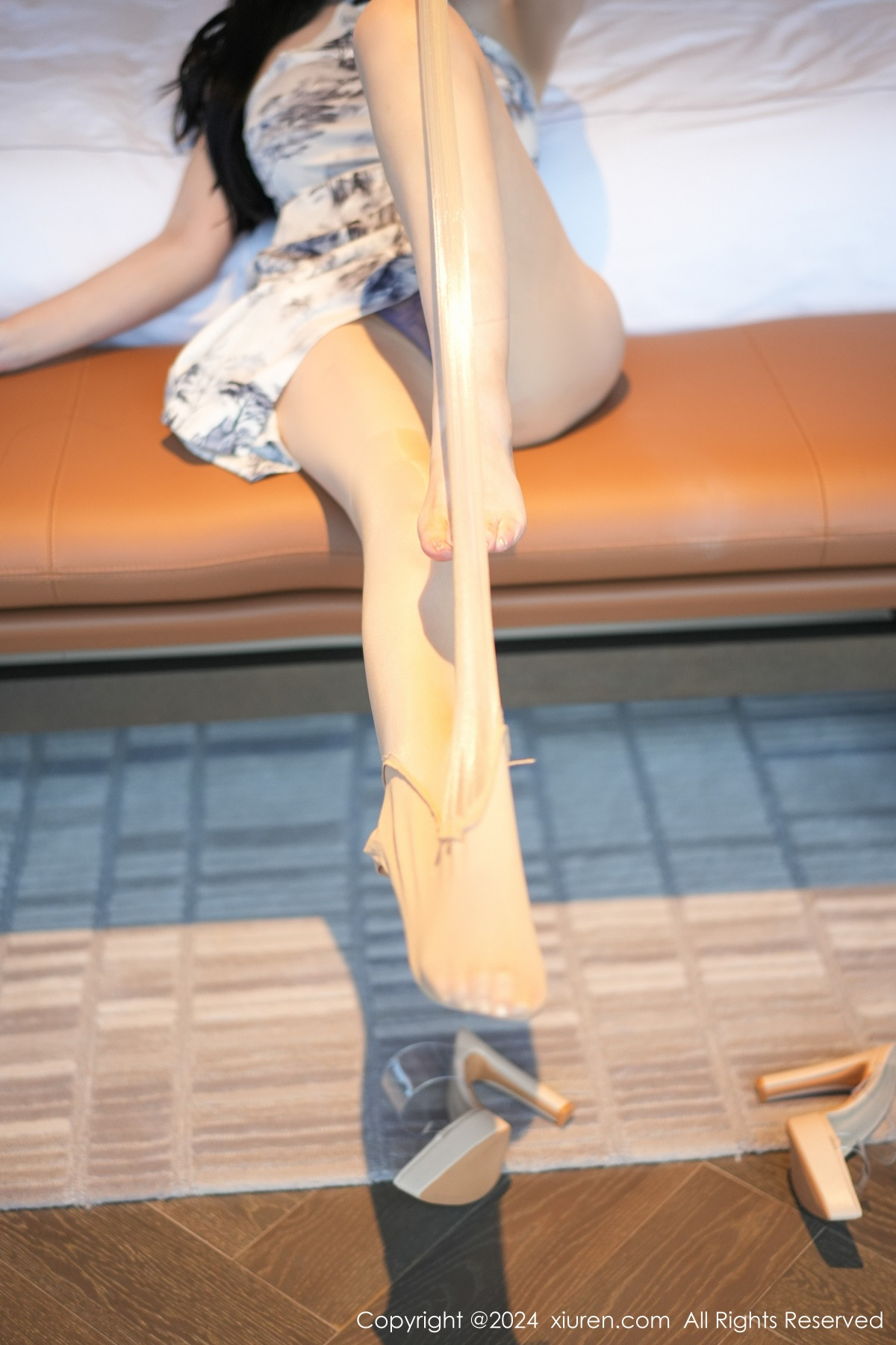 [XiuRen]高清写真图 2024.08.23 No.9058 允爾 美腿旗袍