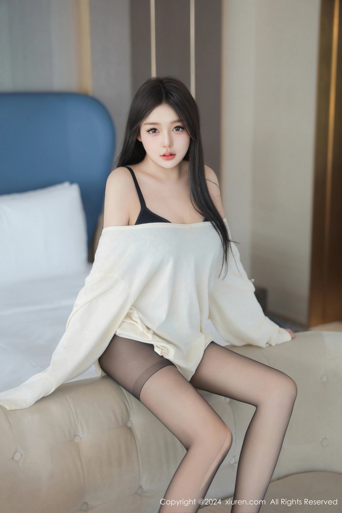 [XiuRen]高清写真图 2024.08.30 No.9089 柚柚小奶瓶 黑丝美腿