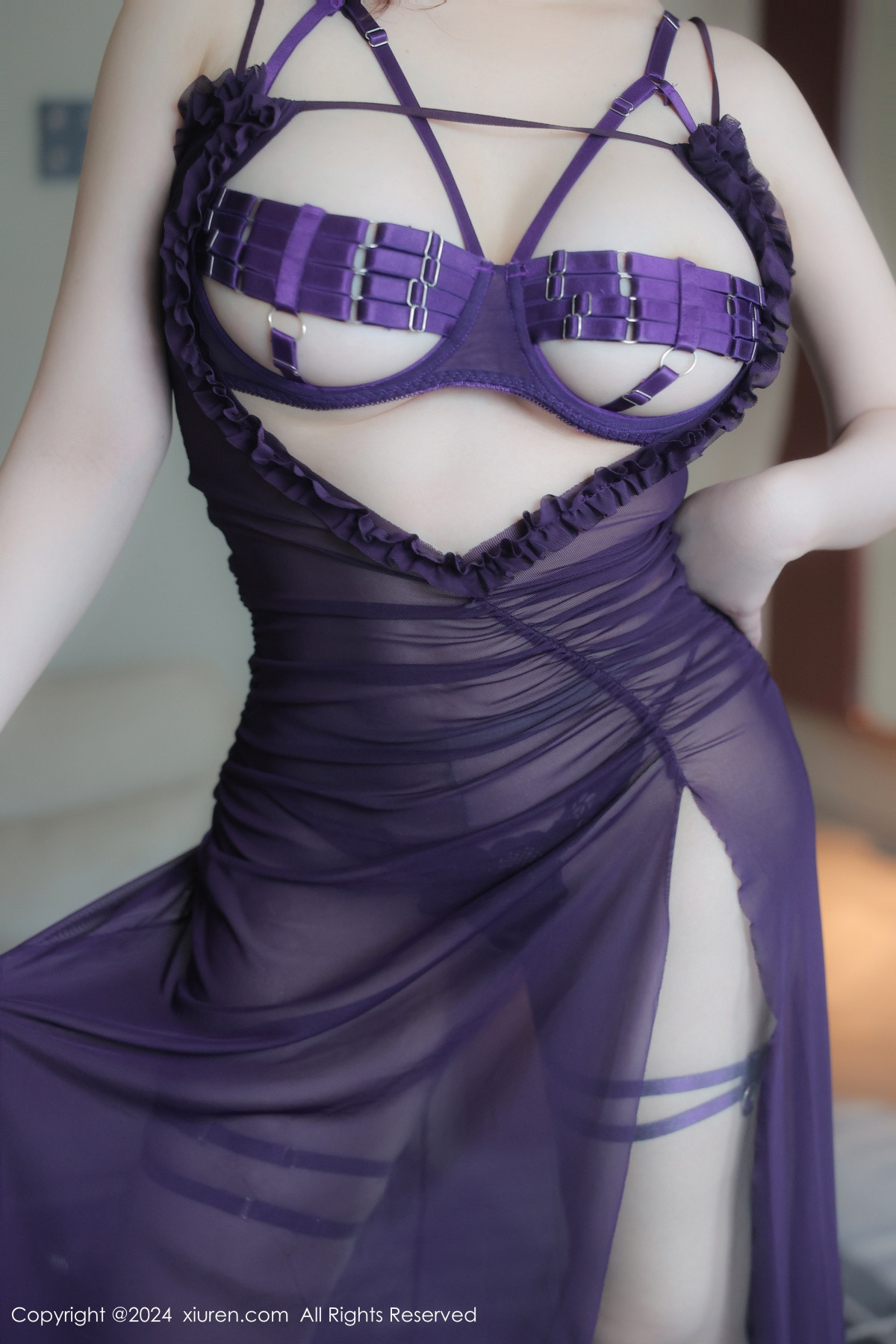 [XiuRen]高清写真图 2024.09.12 No.9148 麻布学妹 丝袜美腿