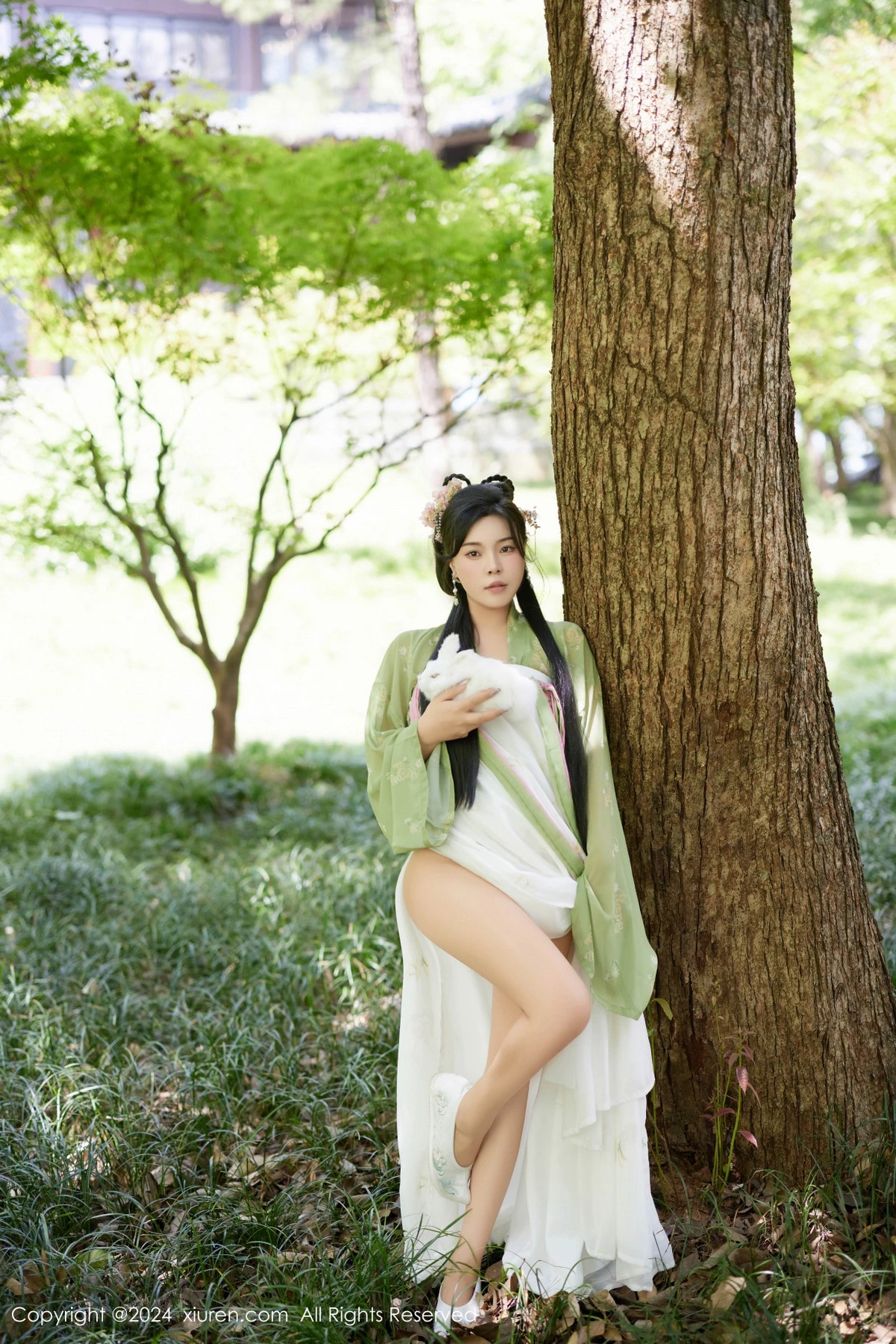 [XiuRen]高清写真图 2024.09.14 No.9162 麦田 性感美臀