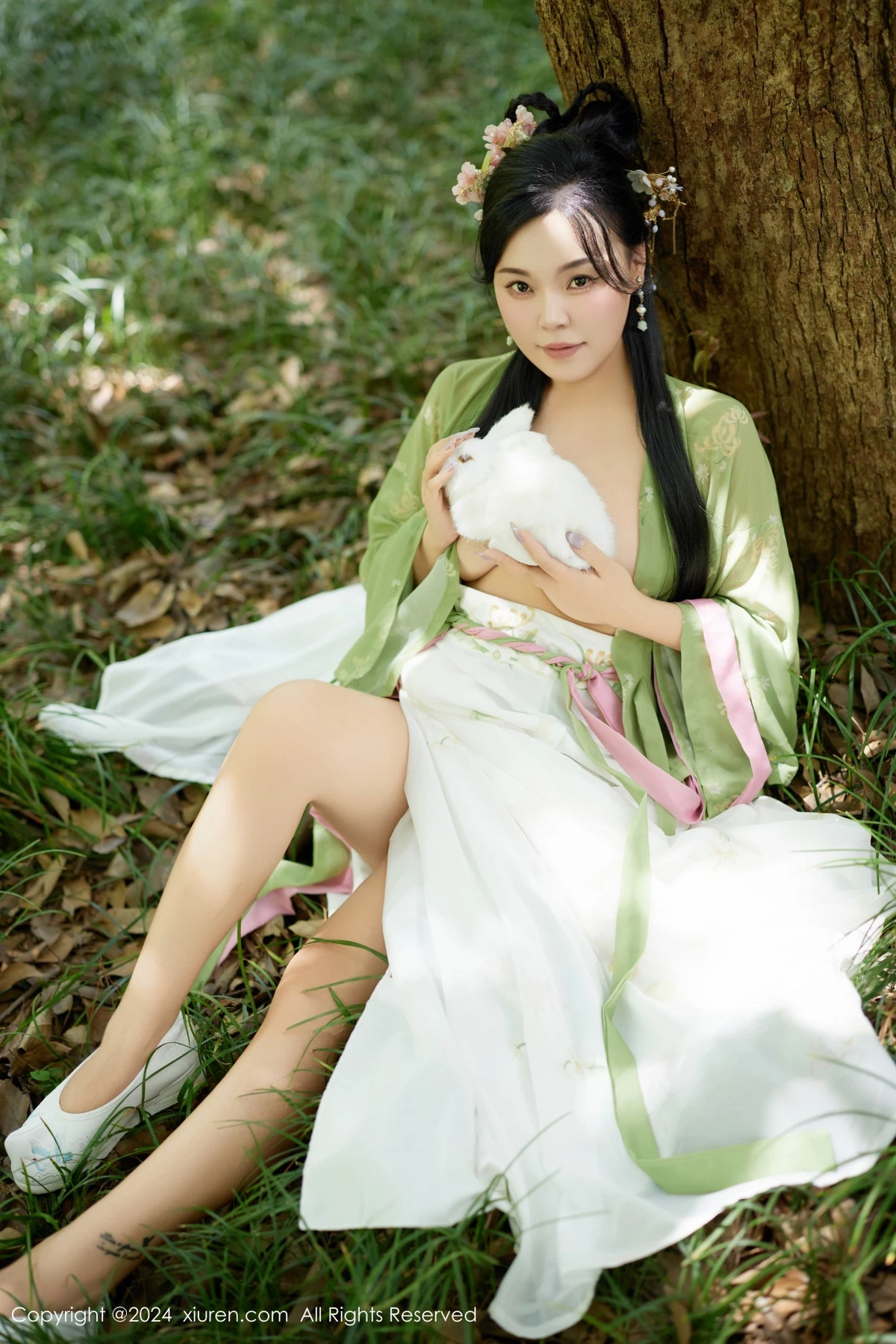 [XiuRen]高清写真图 2024.09.14 No.9162 麦田 性感美臀