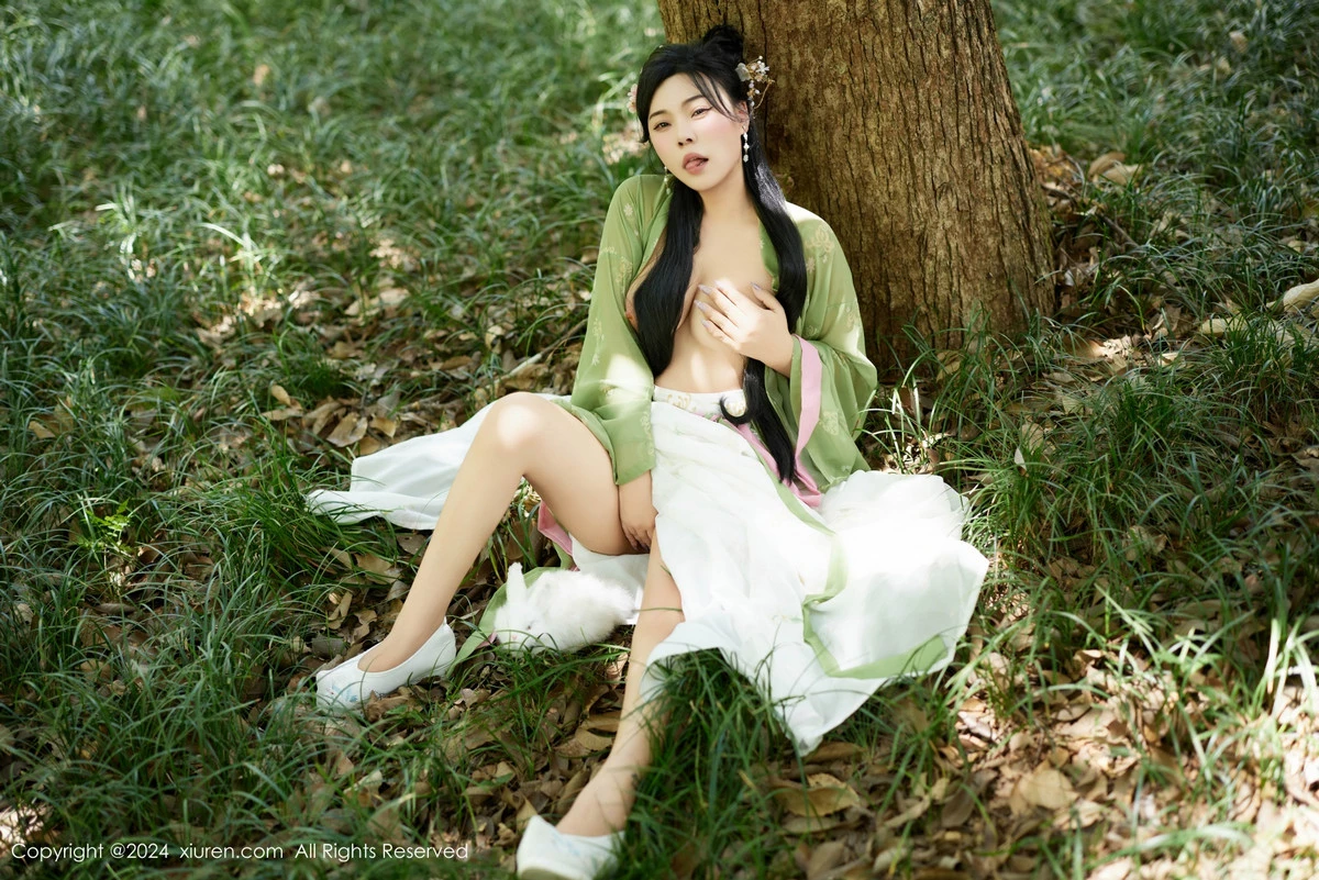 [XiuRen]高清写真图 2024.09.14 No.9162 麦田 性感美臀