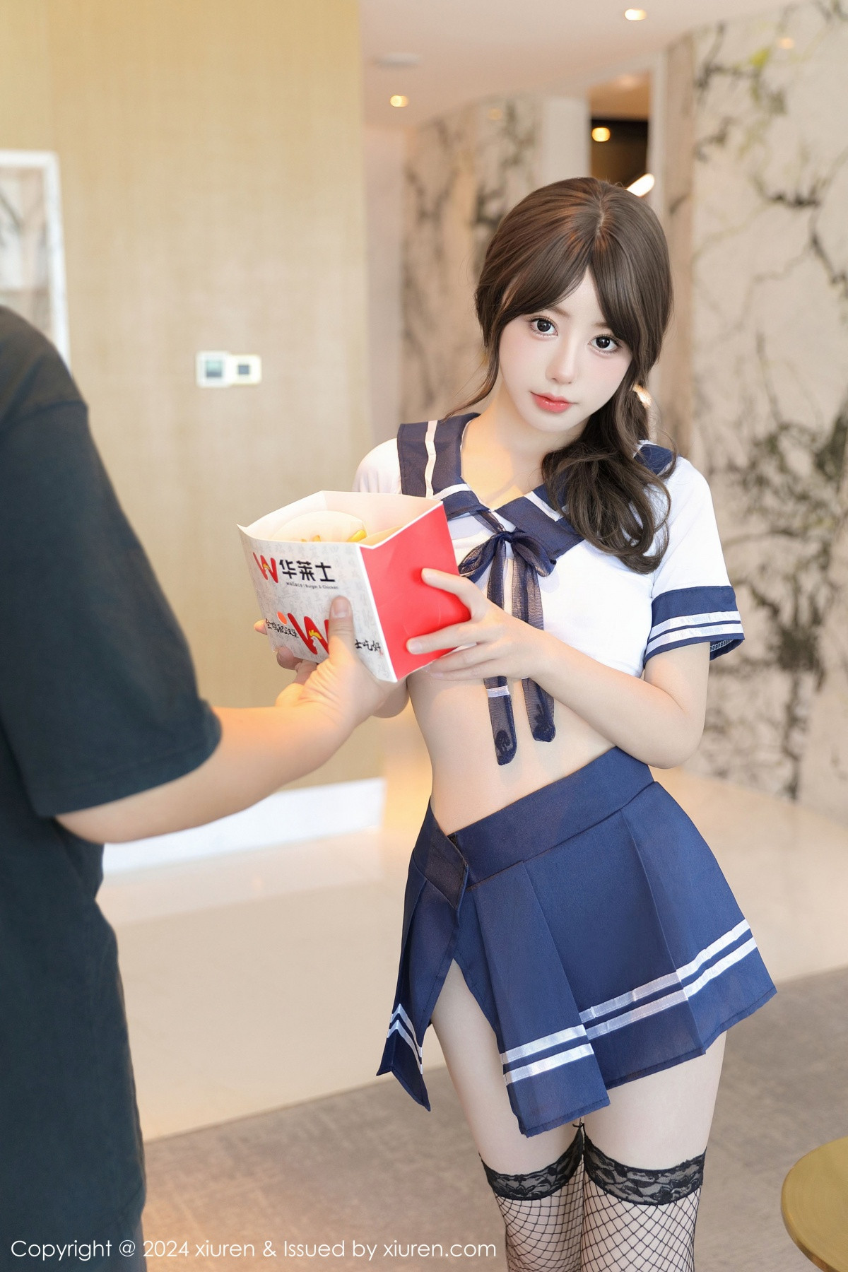 [XiuRen]高清写真图 2024.09.30 No.9238 桃妖夭 丝袜美腿